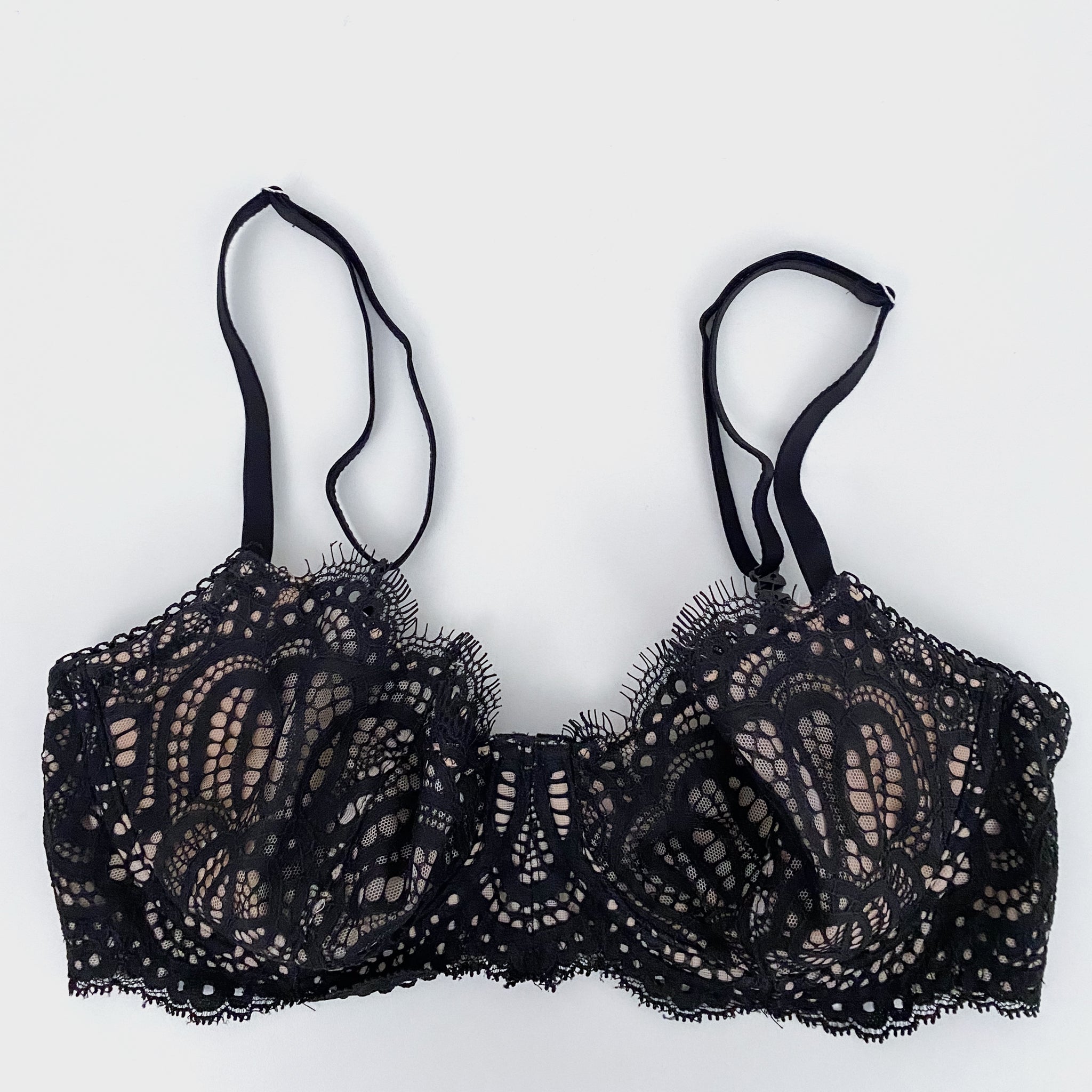 VS Lace Bra - 32dd