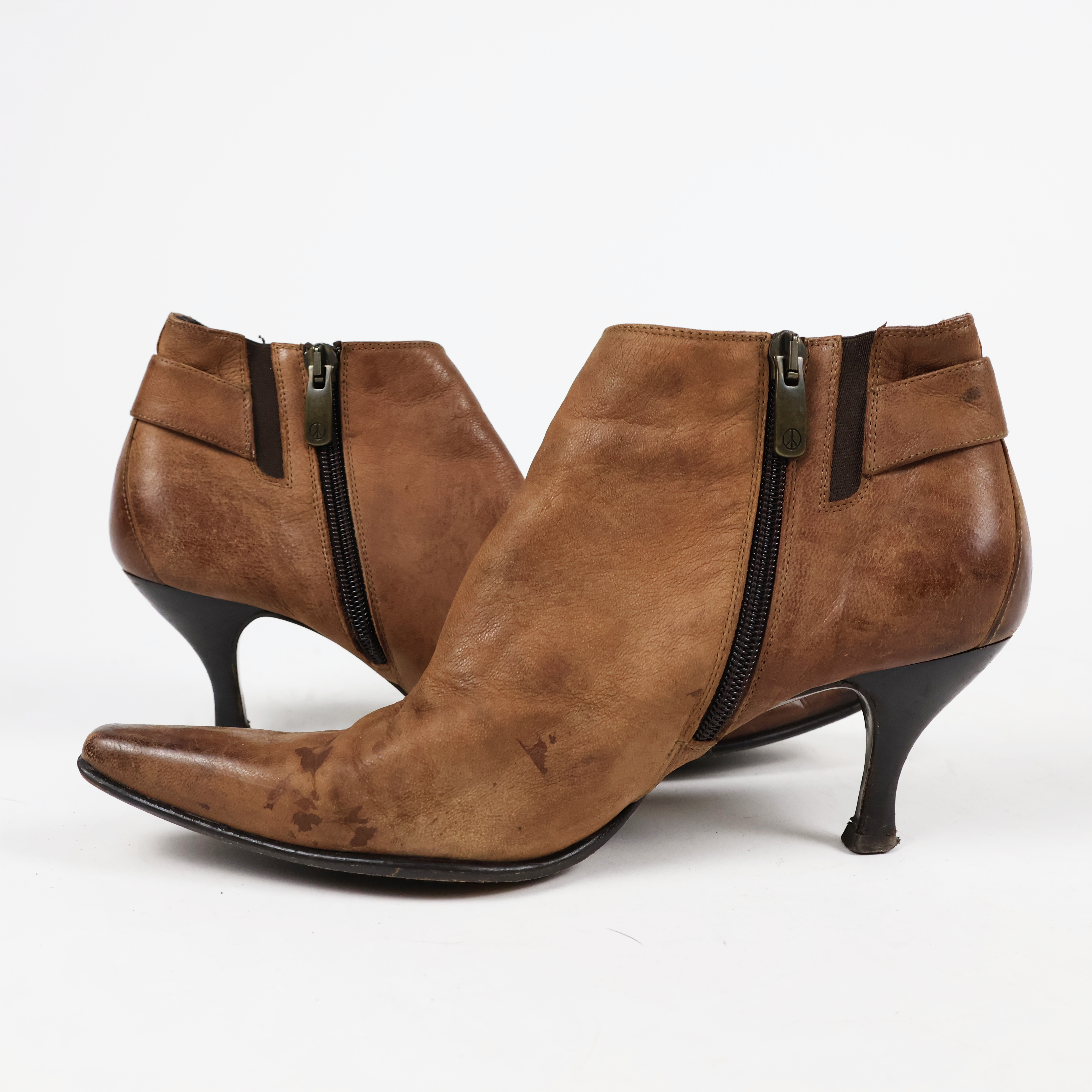 Antique Vachetta Heeled Boots (7.5)