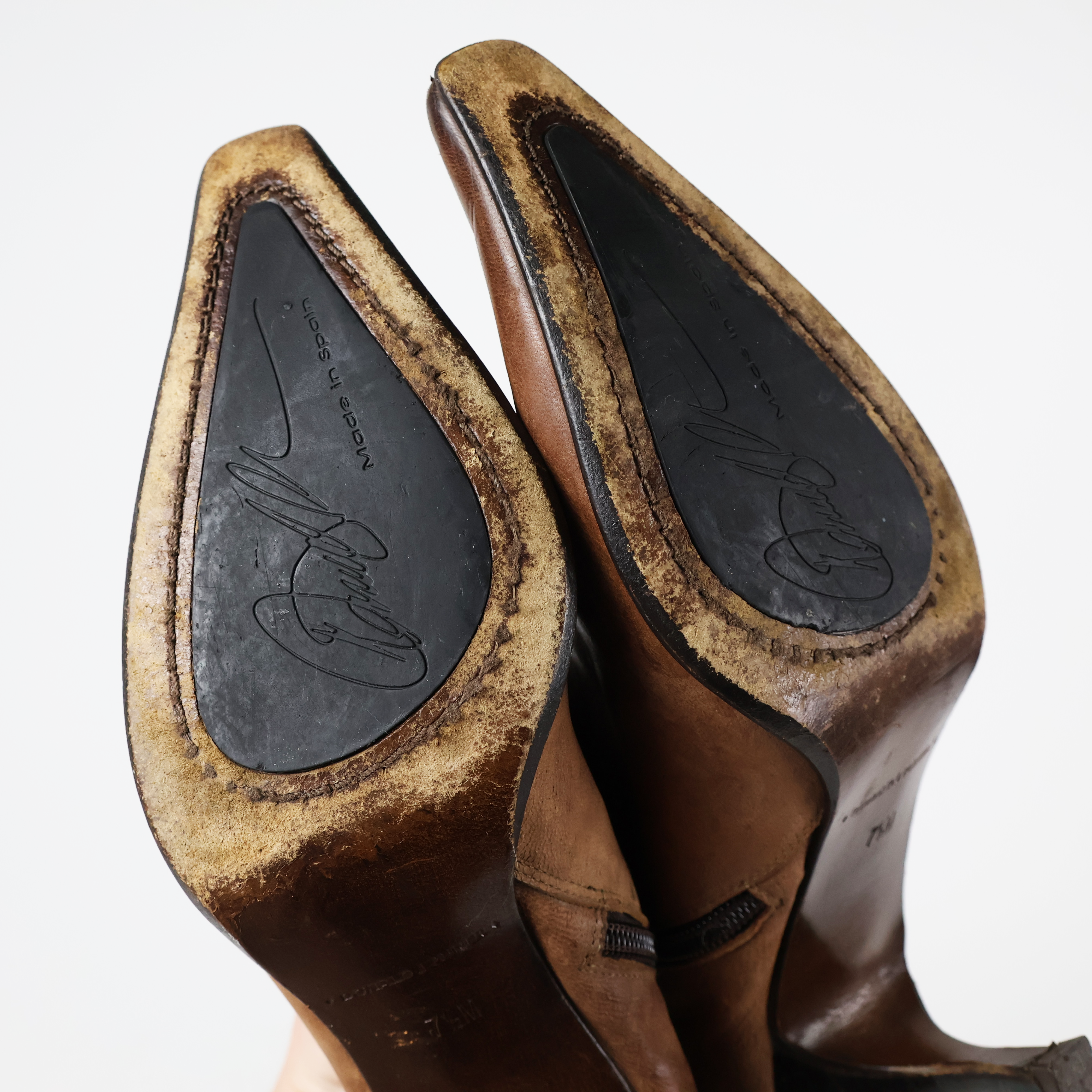 Antique Vachetta Heeled Boots (7.5)