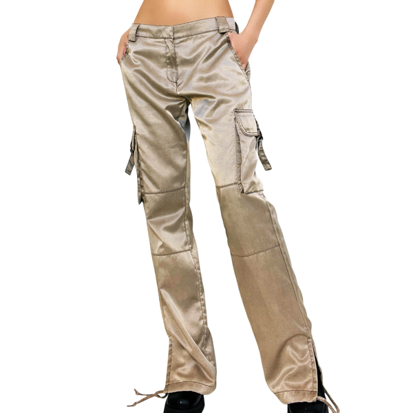 パンツ 00s body butter coated wide cargo pants Early 2000s Satin Cargo Pants (S) – Holy Thrift