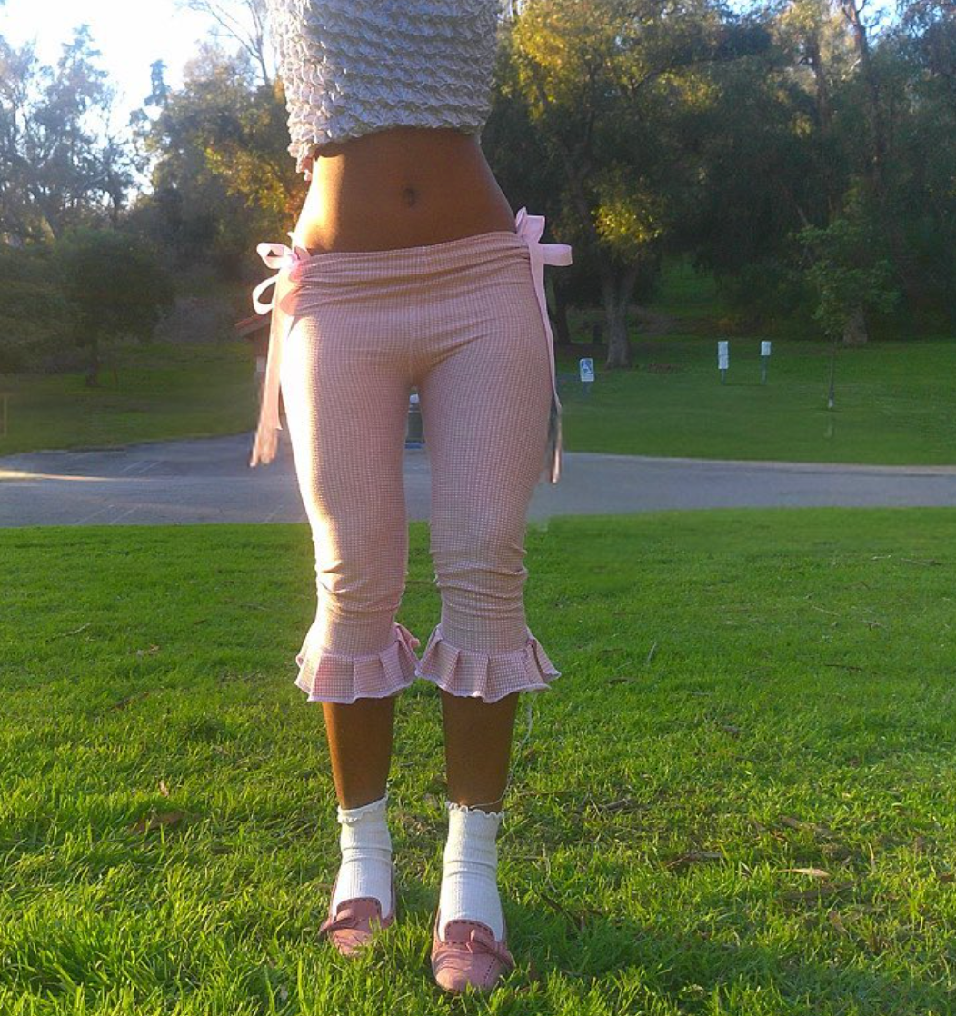 Picnic Party Capris (XS-5X)