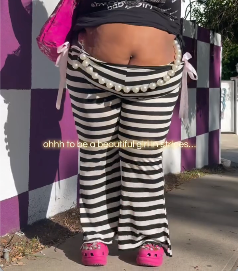 Break-free Striped Low Rise Flare Pants (XS-5X)