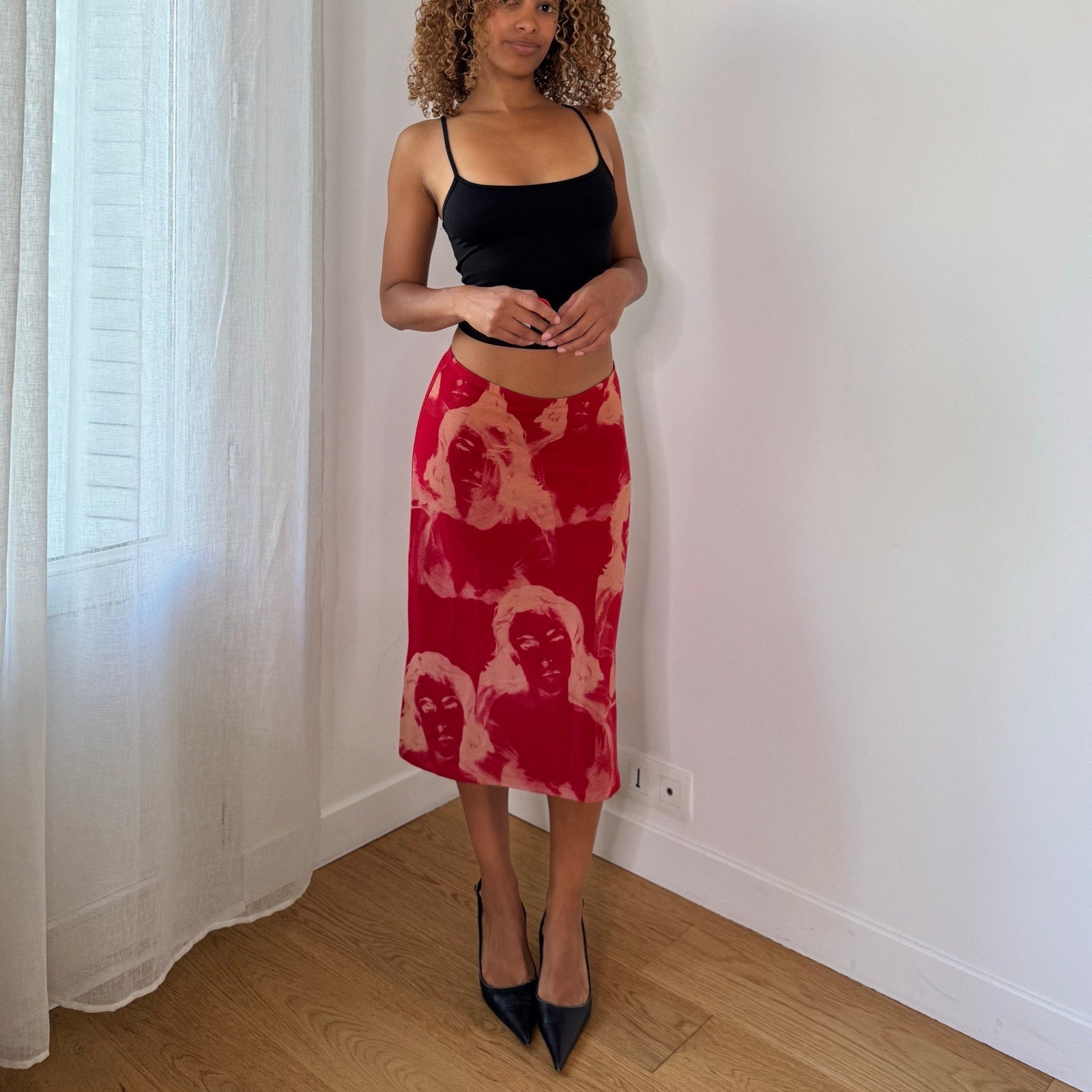 Italian Vintage Red Beige Portrait Face Print Midi Skirt (S)