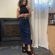 00s dark wash maxi denim skirt (XS)