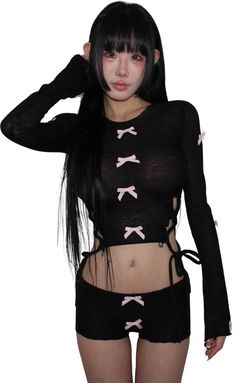 ₊ ⊹₍ᐢᐢ₎ ᰔ blk pink longsleeve 🎀