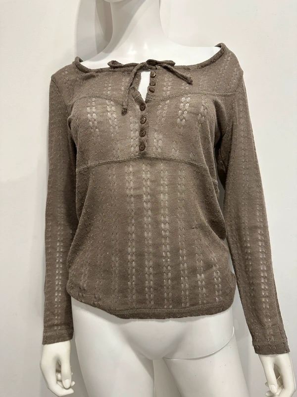 Vintage Whimsygoth Button Shirt (S/M)