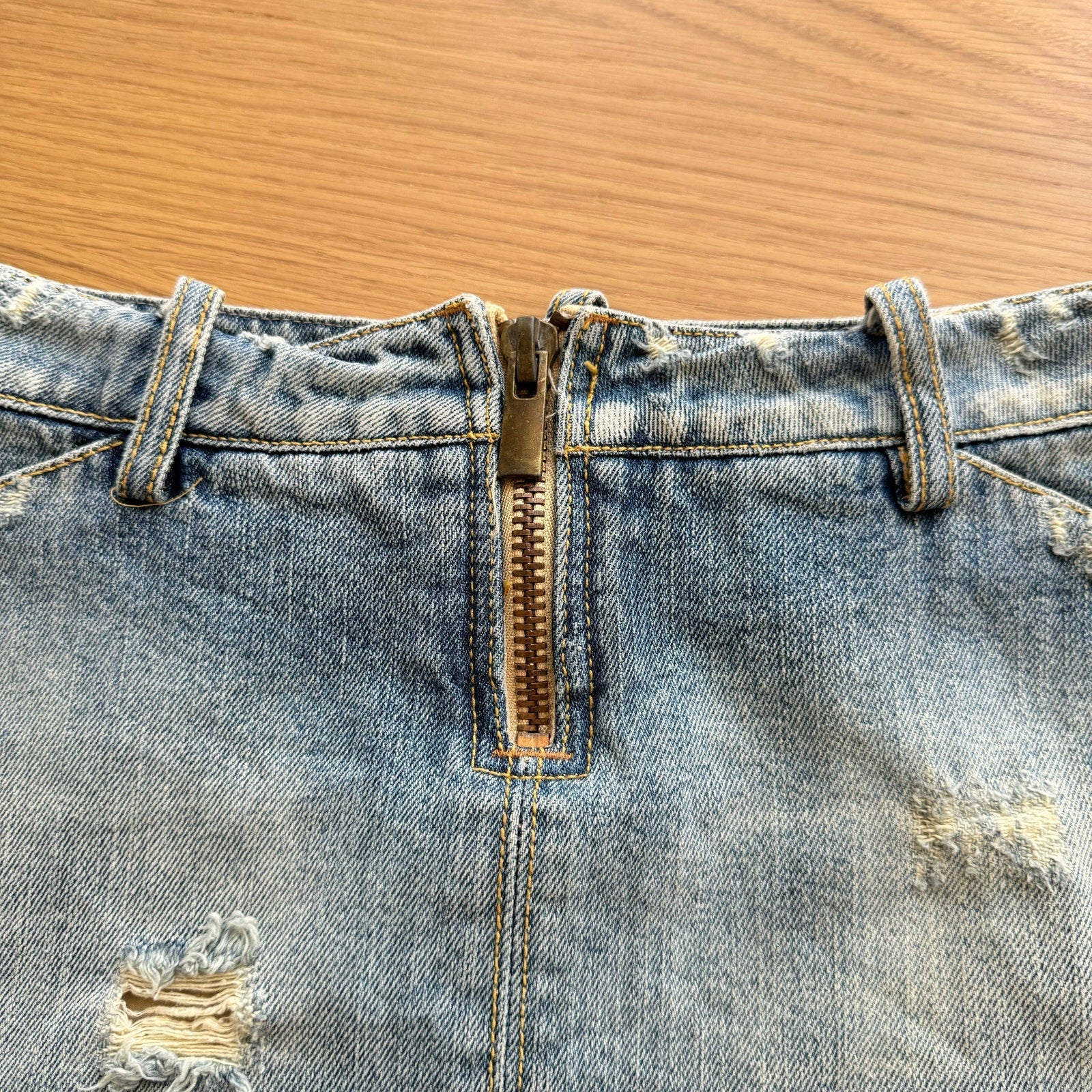 Vintage Y2K Distressed Denim Skirt (S)