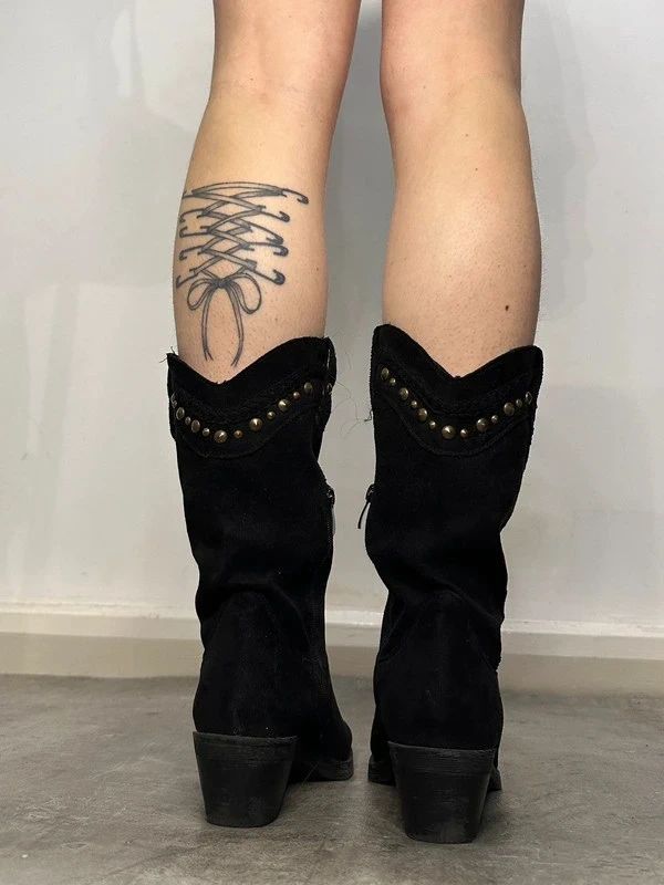 Vintage Stud Grunge Black Suede feel Cowboy Boots (US 8)
