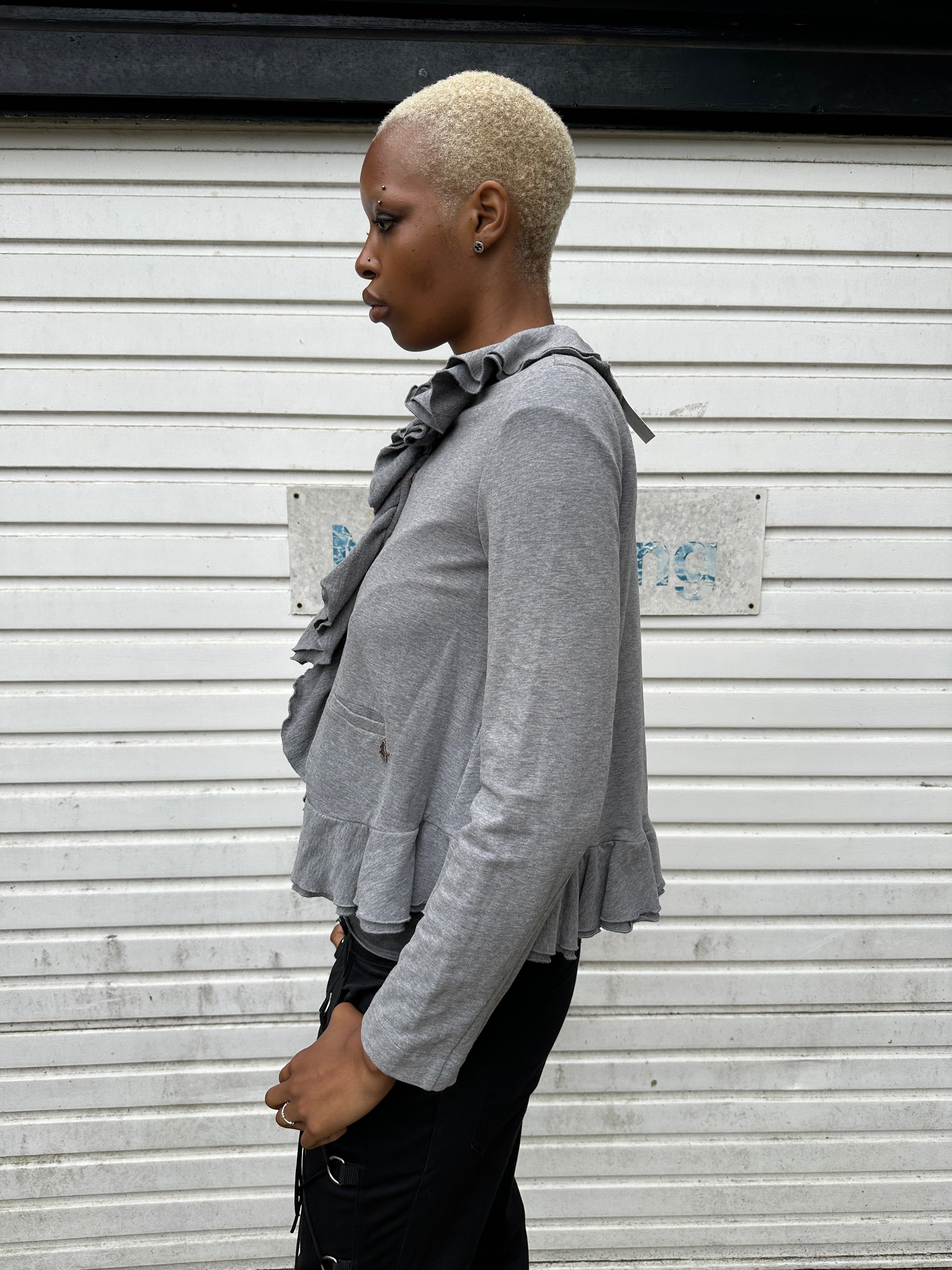 Vintage Grey Jersey Ruffle Button Longsleeve Top (M)