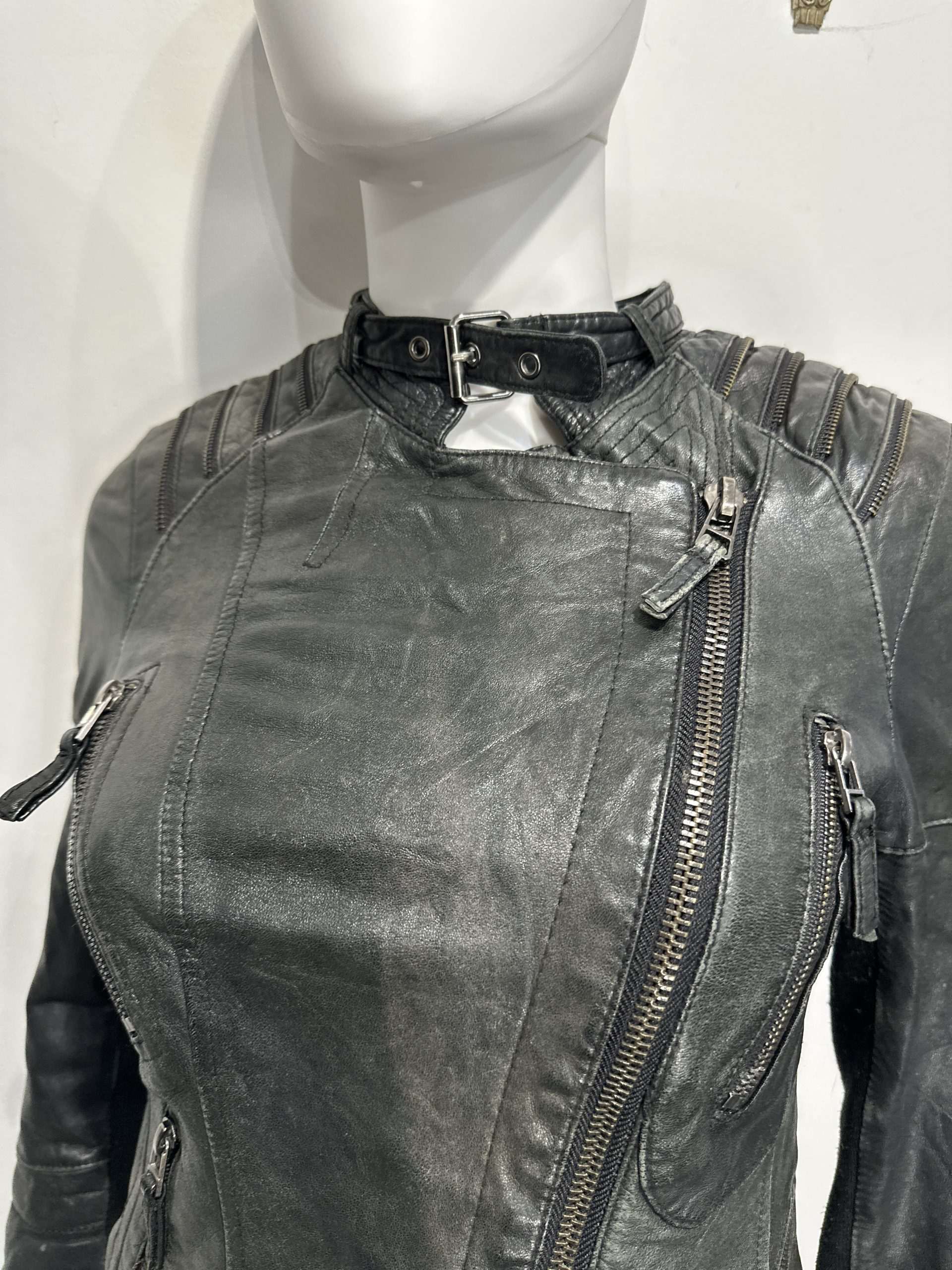 Vintage Zipper Moto Fitted Biker Jacket (XS/S)