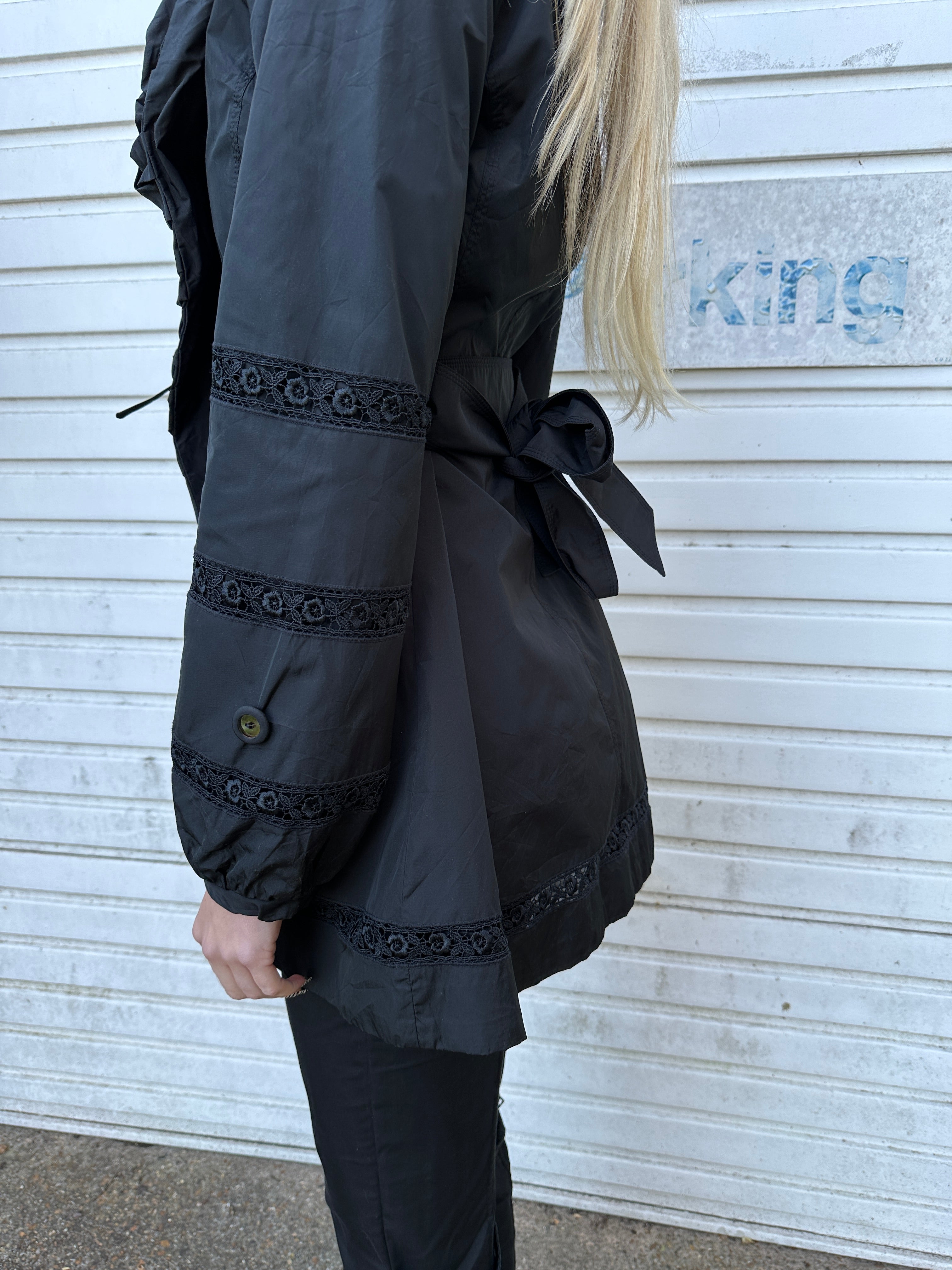 Vintage Black Italian Romantic Gothic Jacket (XS/S)
