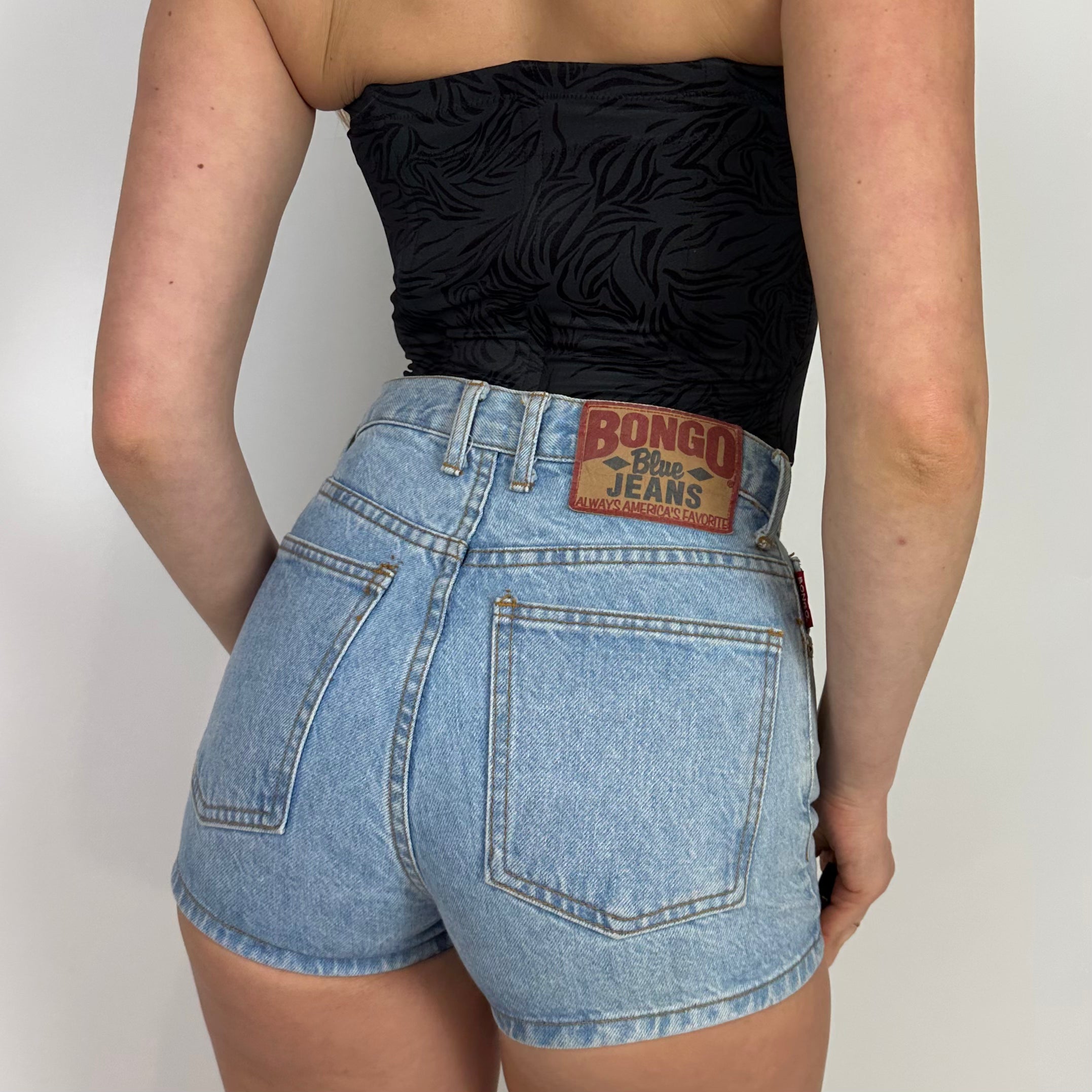 Vintage 90's Light Wash Denim Short Shorts (XS)