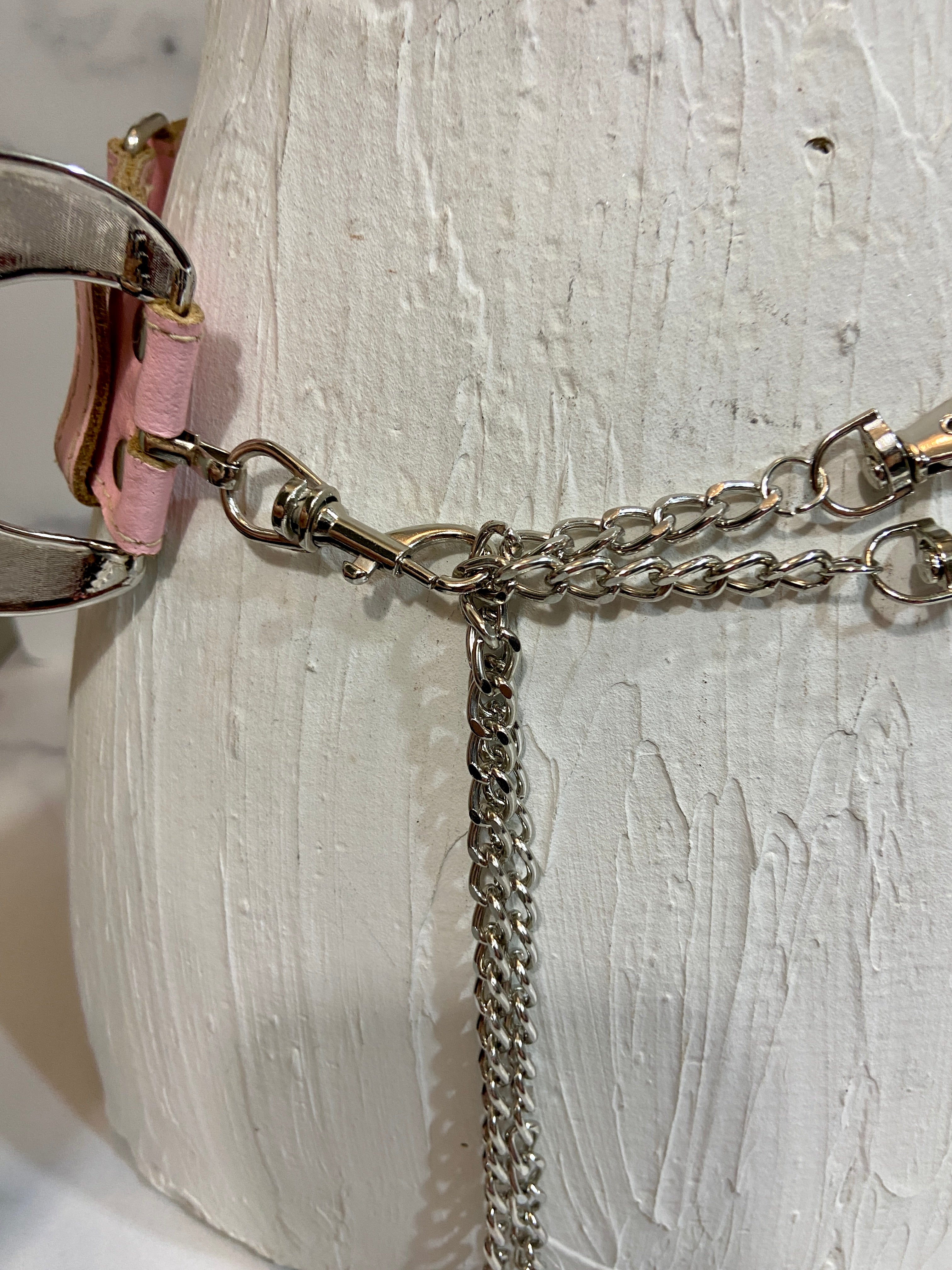 Vintage pink leather belt