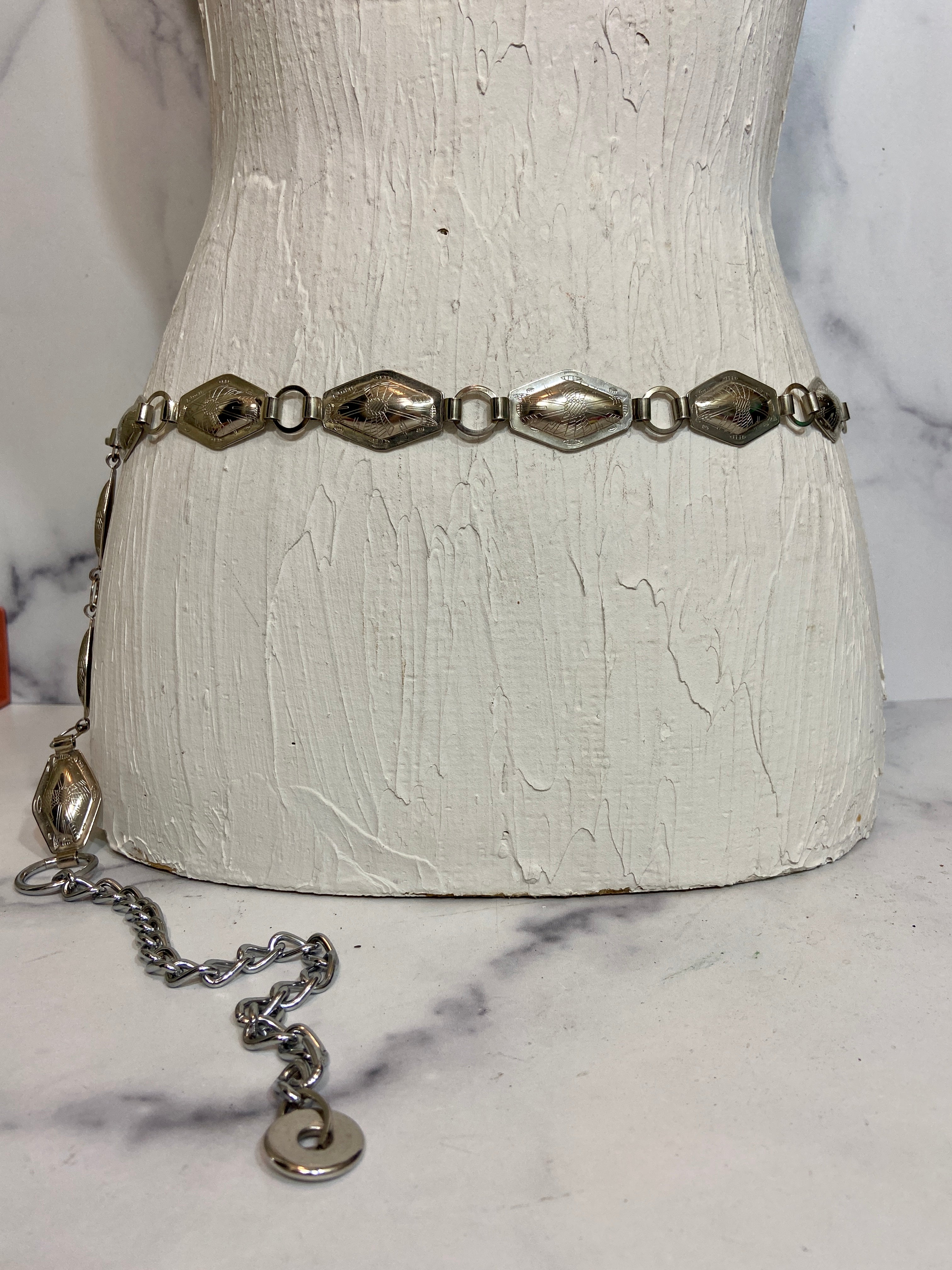 Vintage metal chain belt