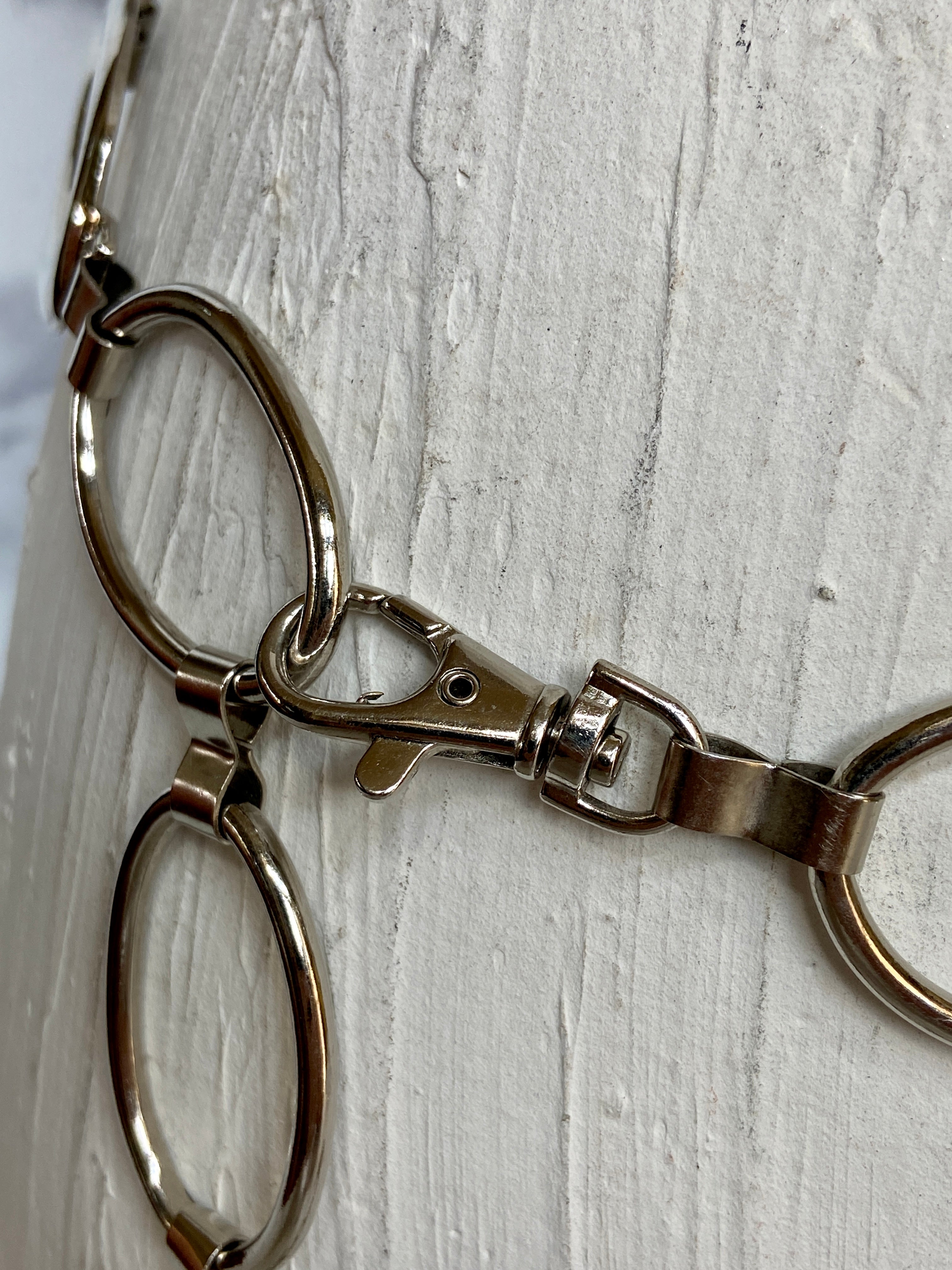 Kind of oval belt