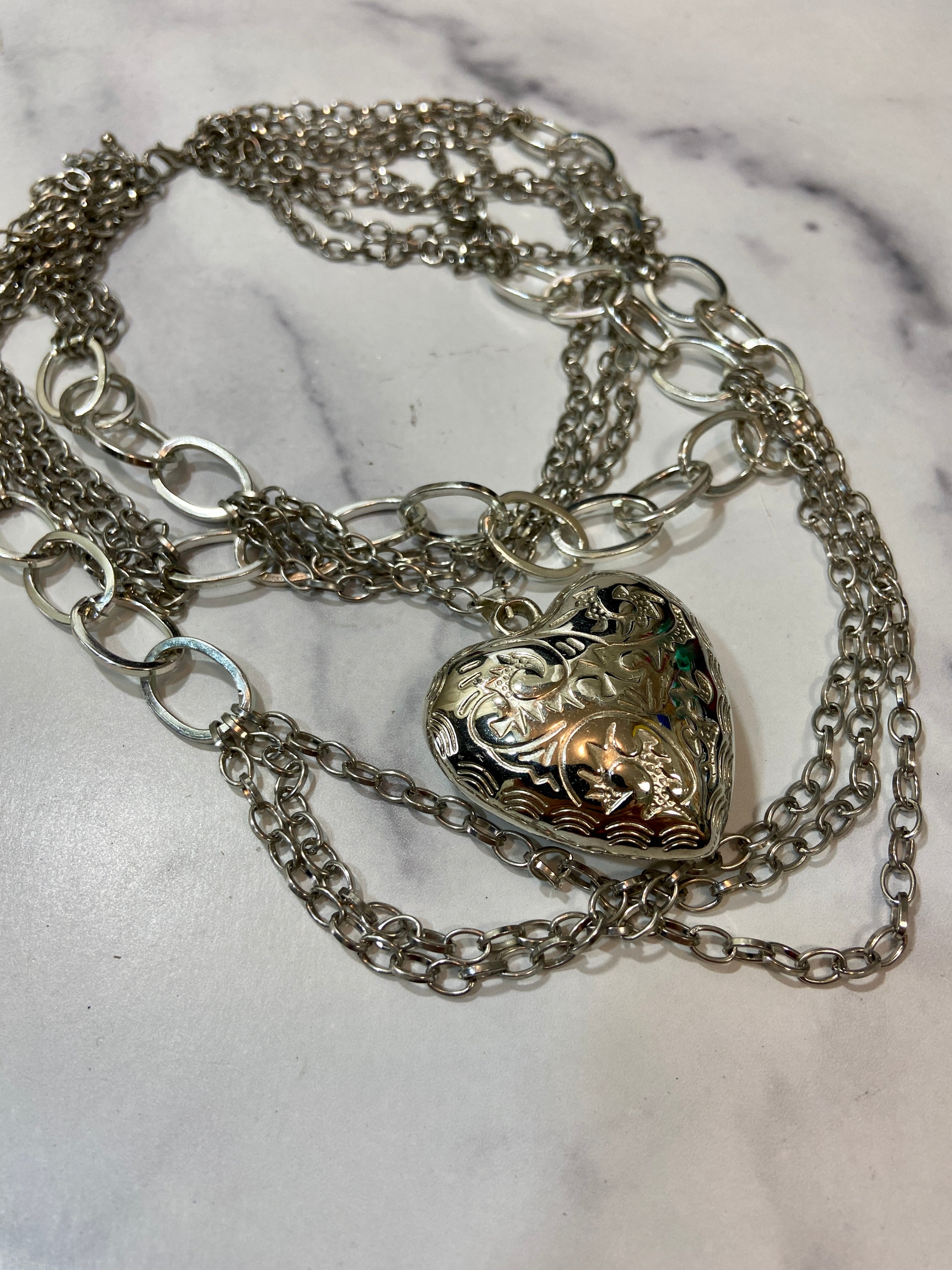 Heart in layers chains