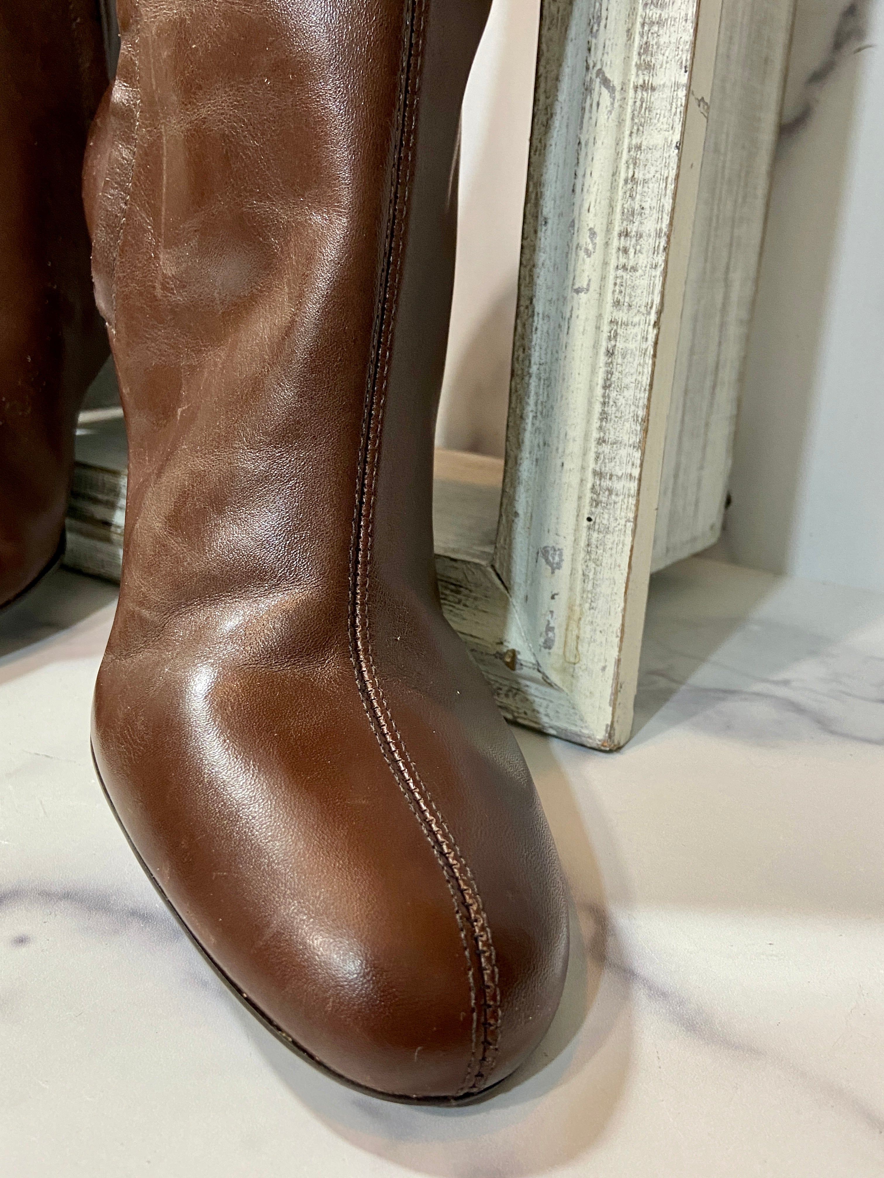 Gianni Bini brown leather boots