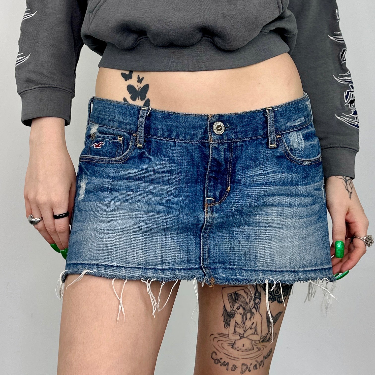 Frayed Denim Miniskirt (Medium)