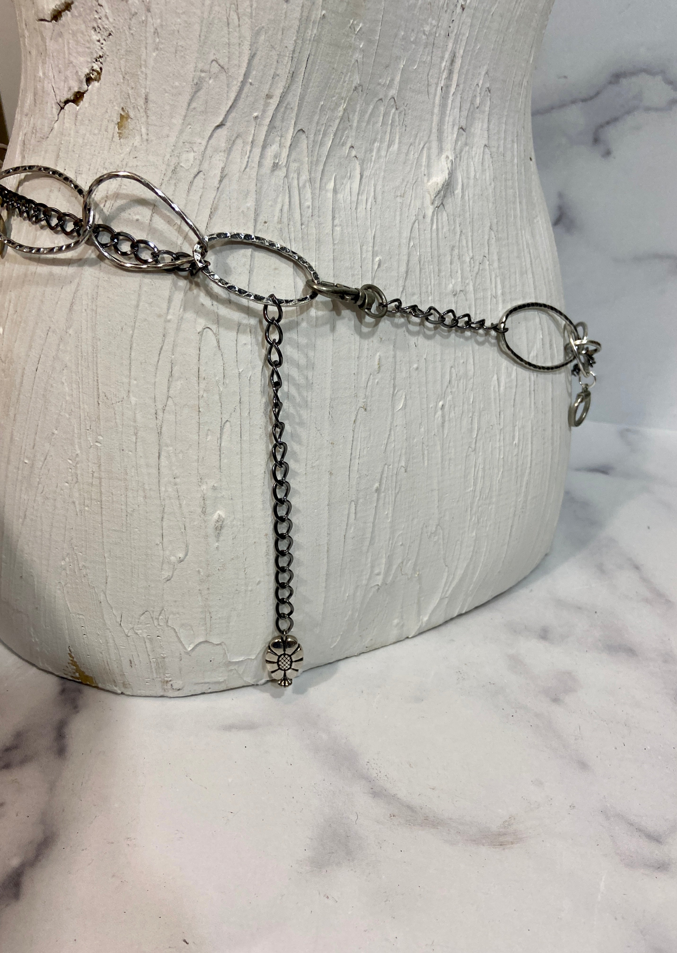 Layers metal chain belt
