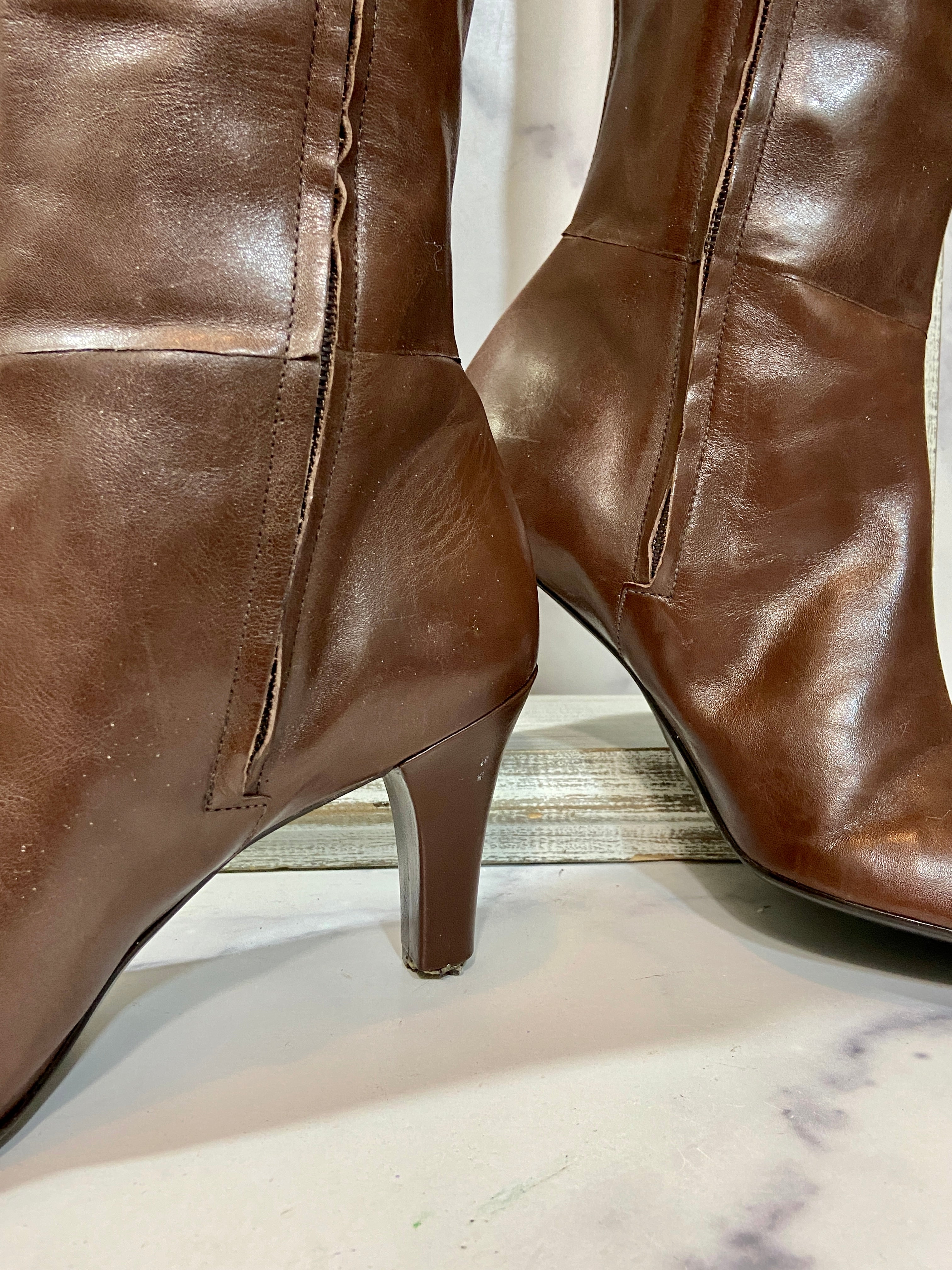 Gianni Bini brown leather boots