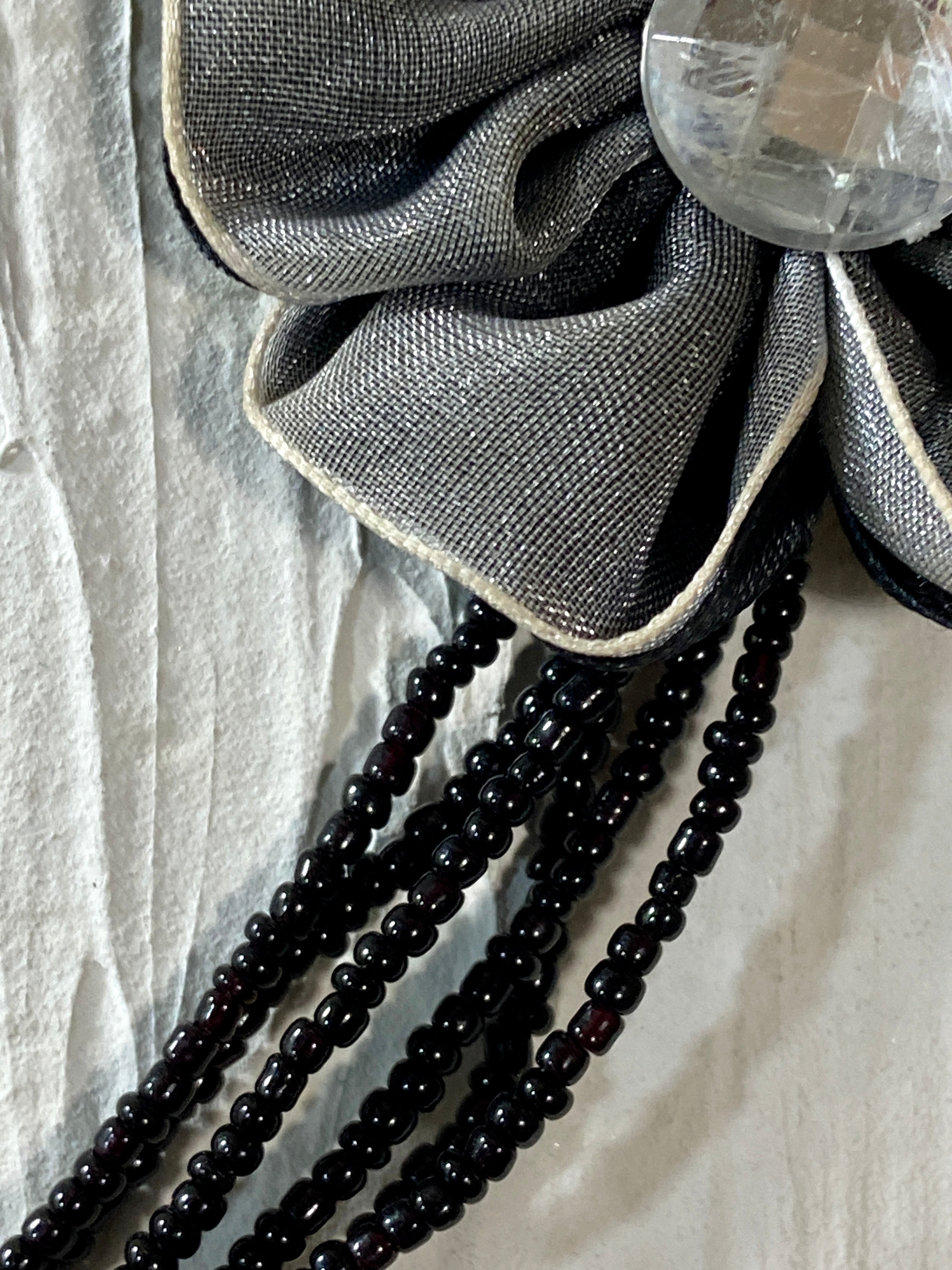 Flower in a layered beads