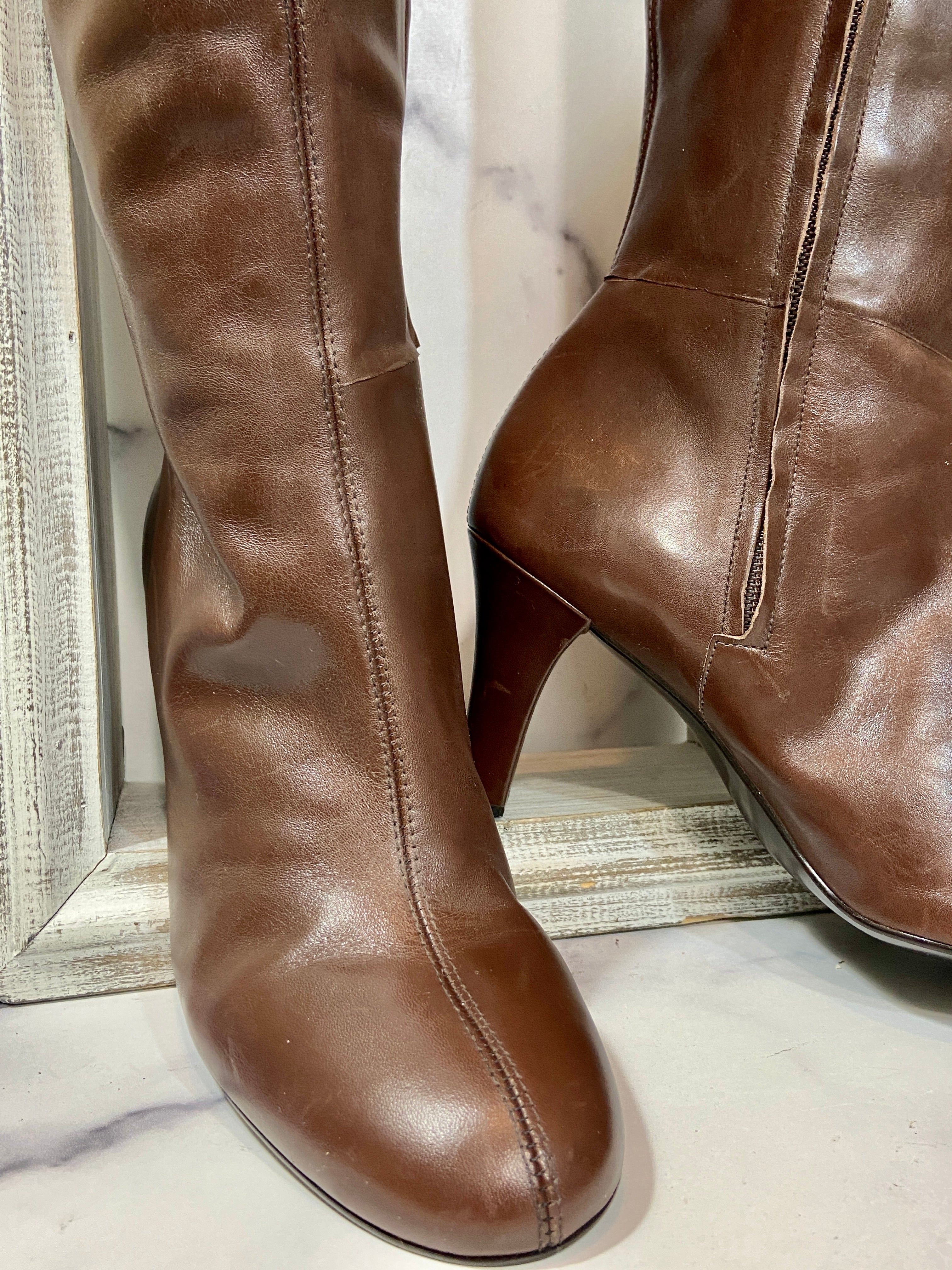 Gianni Bini brown leather boots