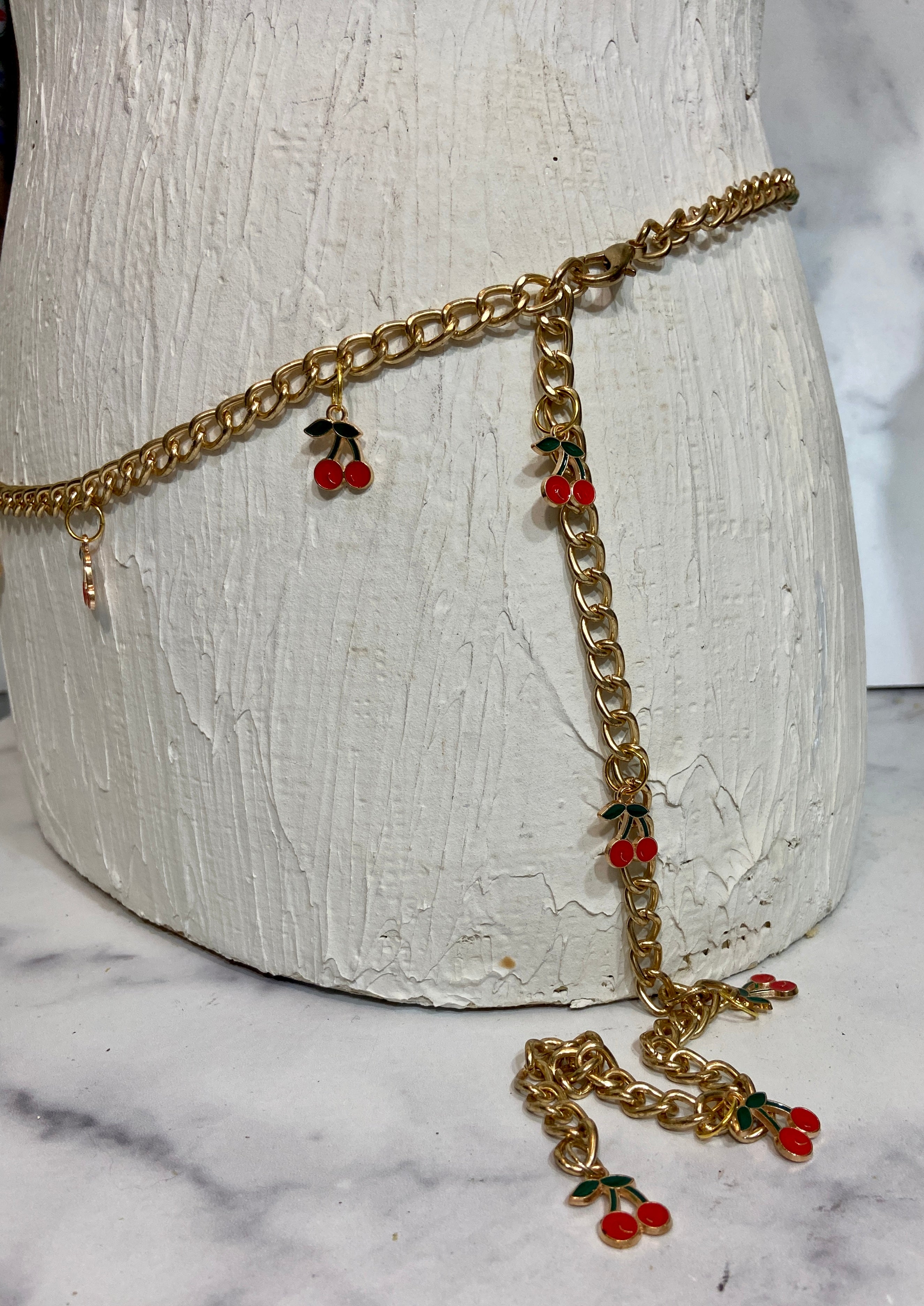Cherry metal core chain belt