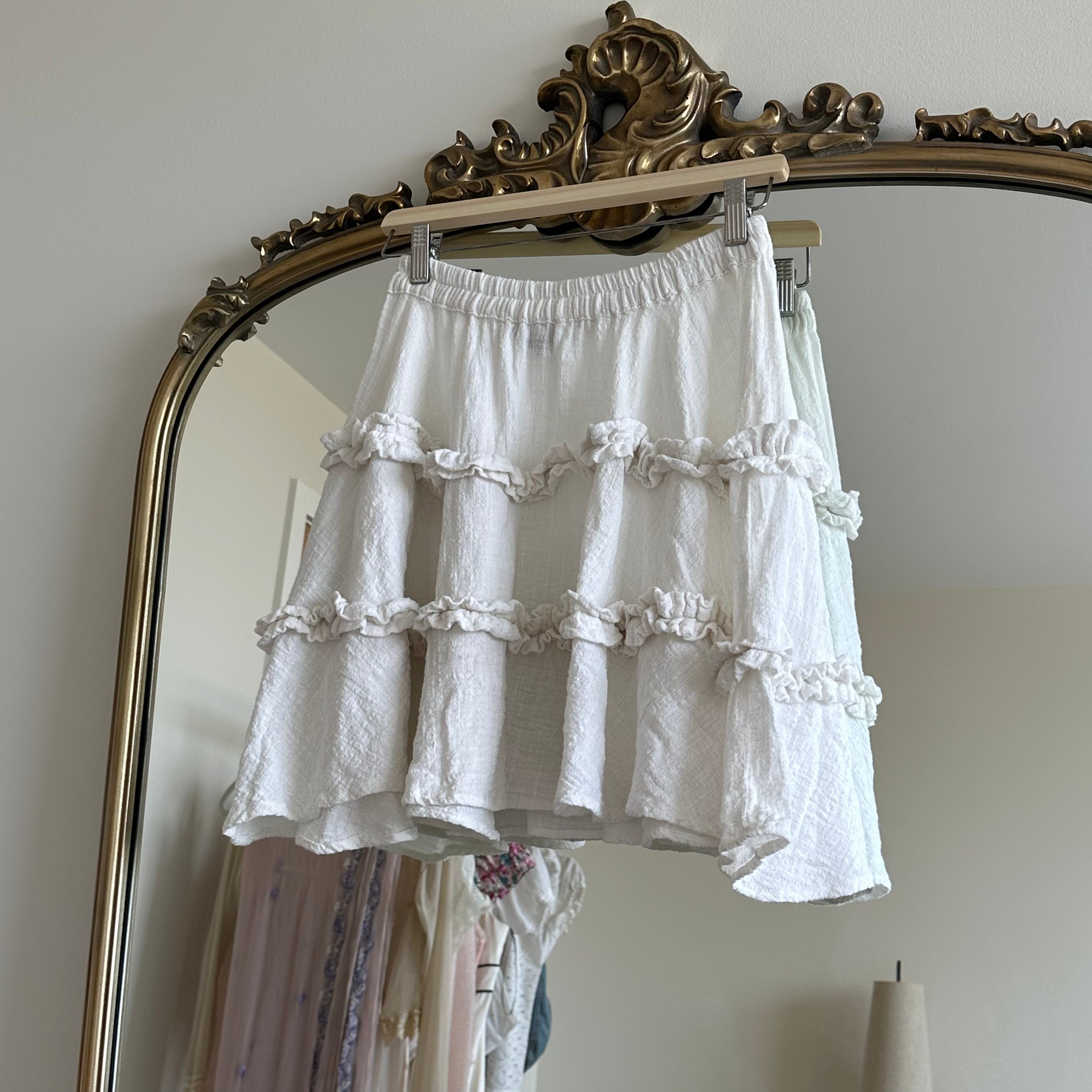 Vintage White Cotton Tiered Mini Skirt (S/M)