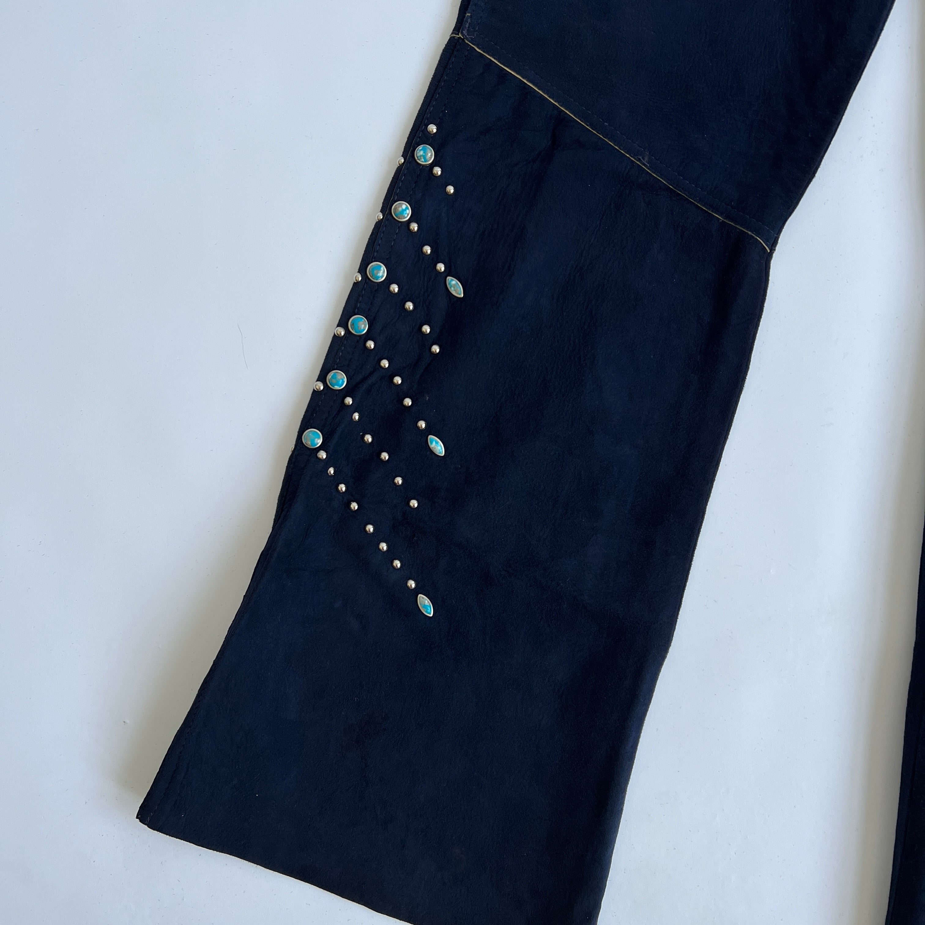 Rare 1970s turquoise studded suede pant - M