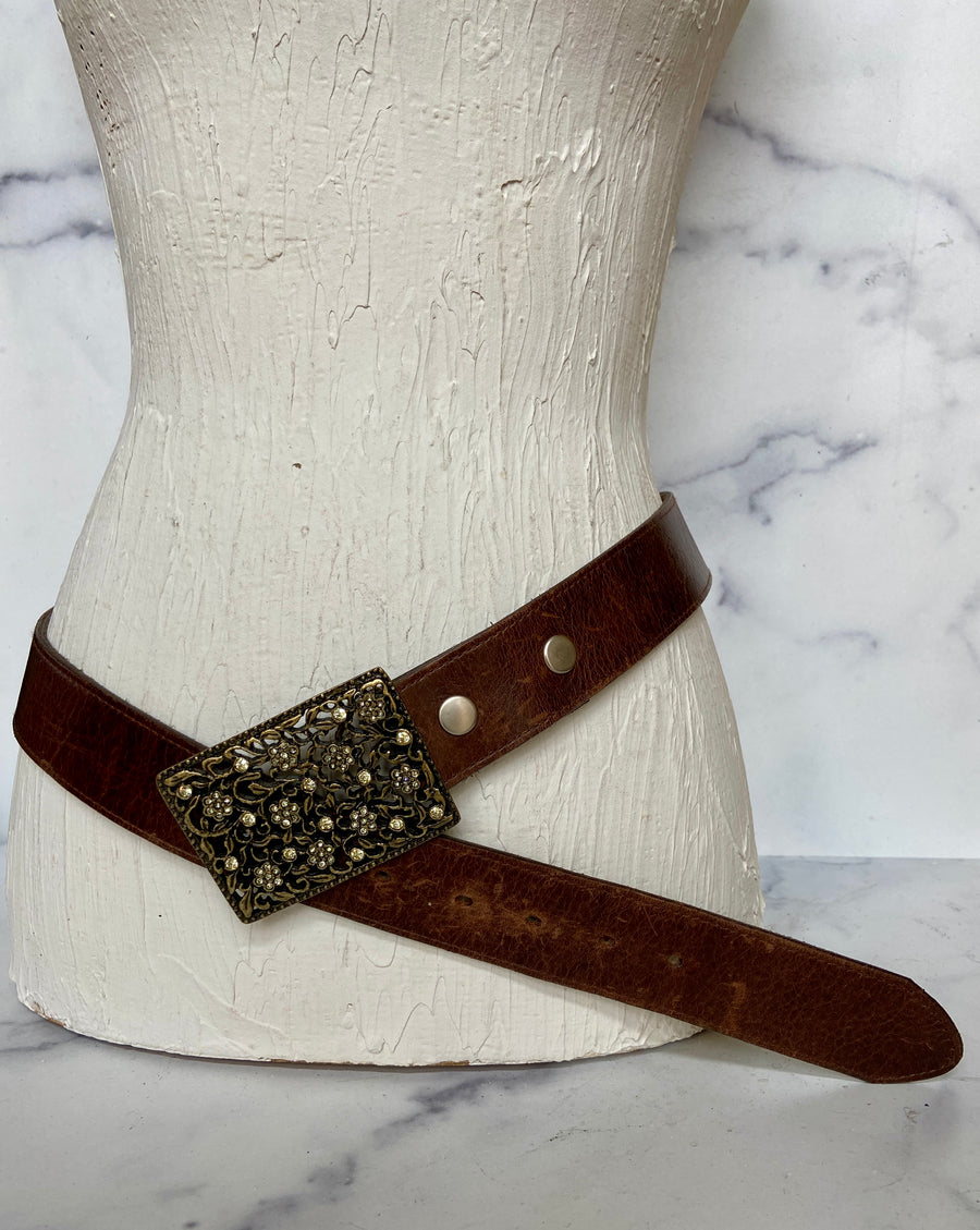 Vintage Women Leather Belt With Hollow Flower