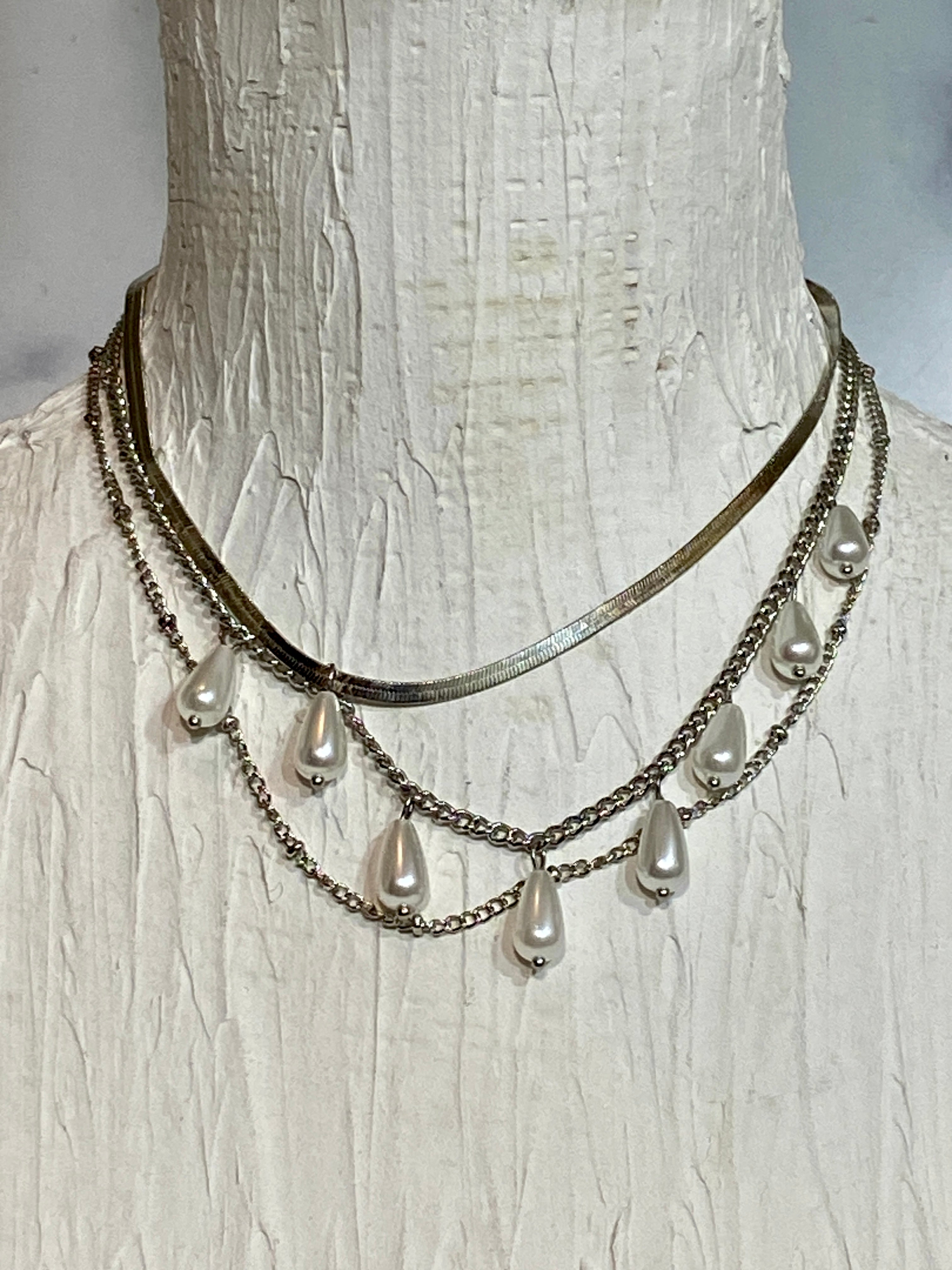 Pearls with Layers of chain