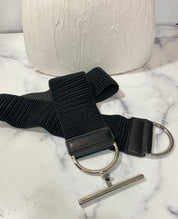 Stretch black buckle belt