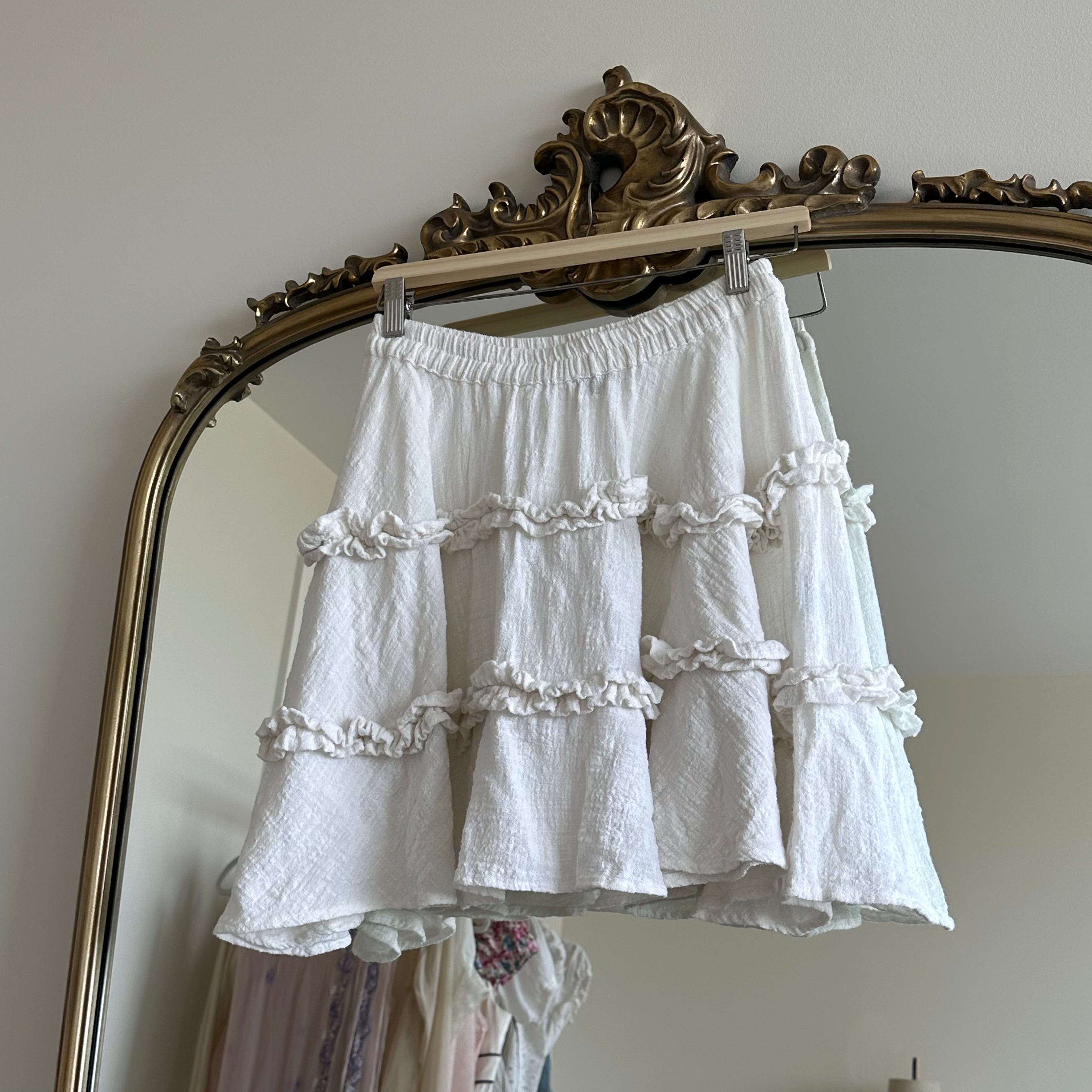 Vintage White Cotton Tiered Mini Skirt (S/M)