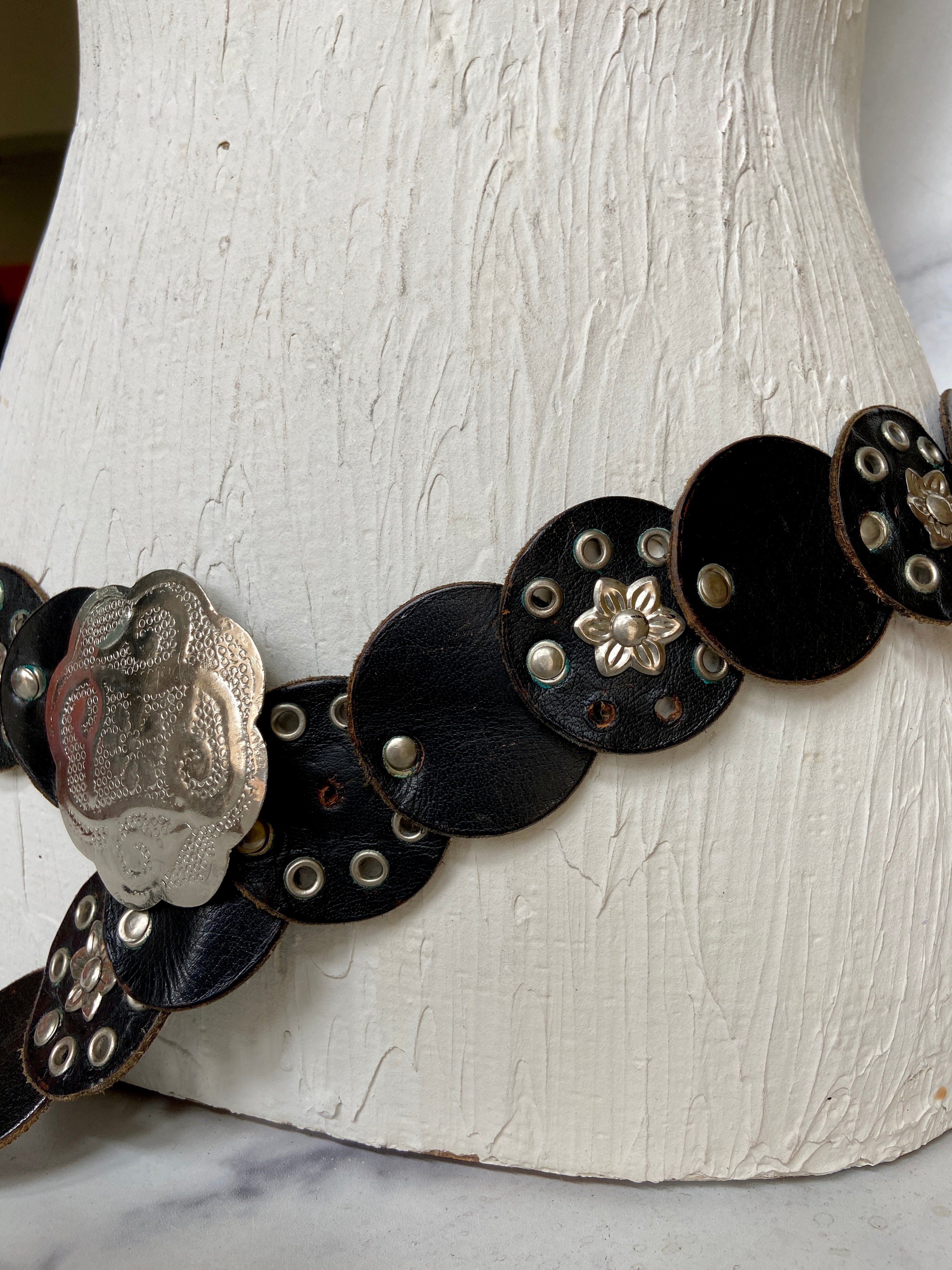 Vintage brown waist belt