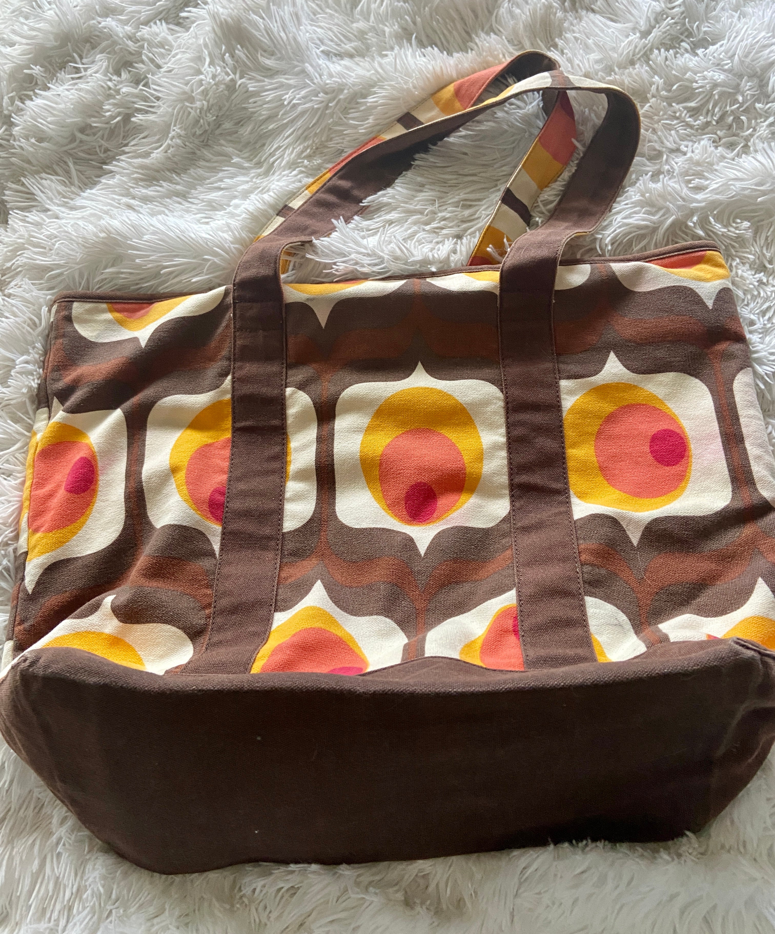 Tote bag