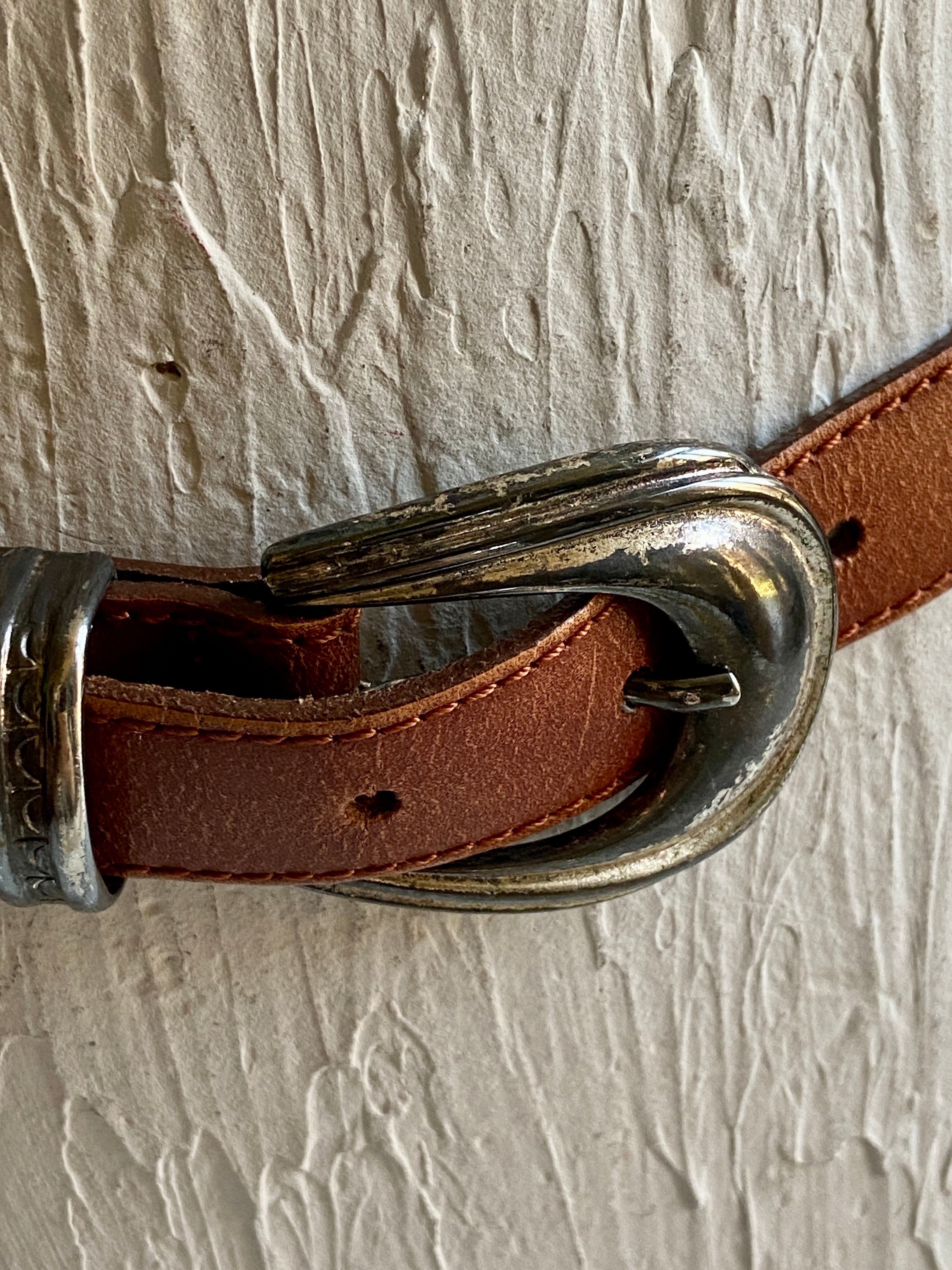 Vintage skinny express belt