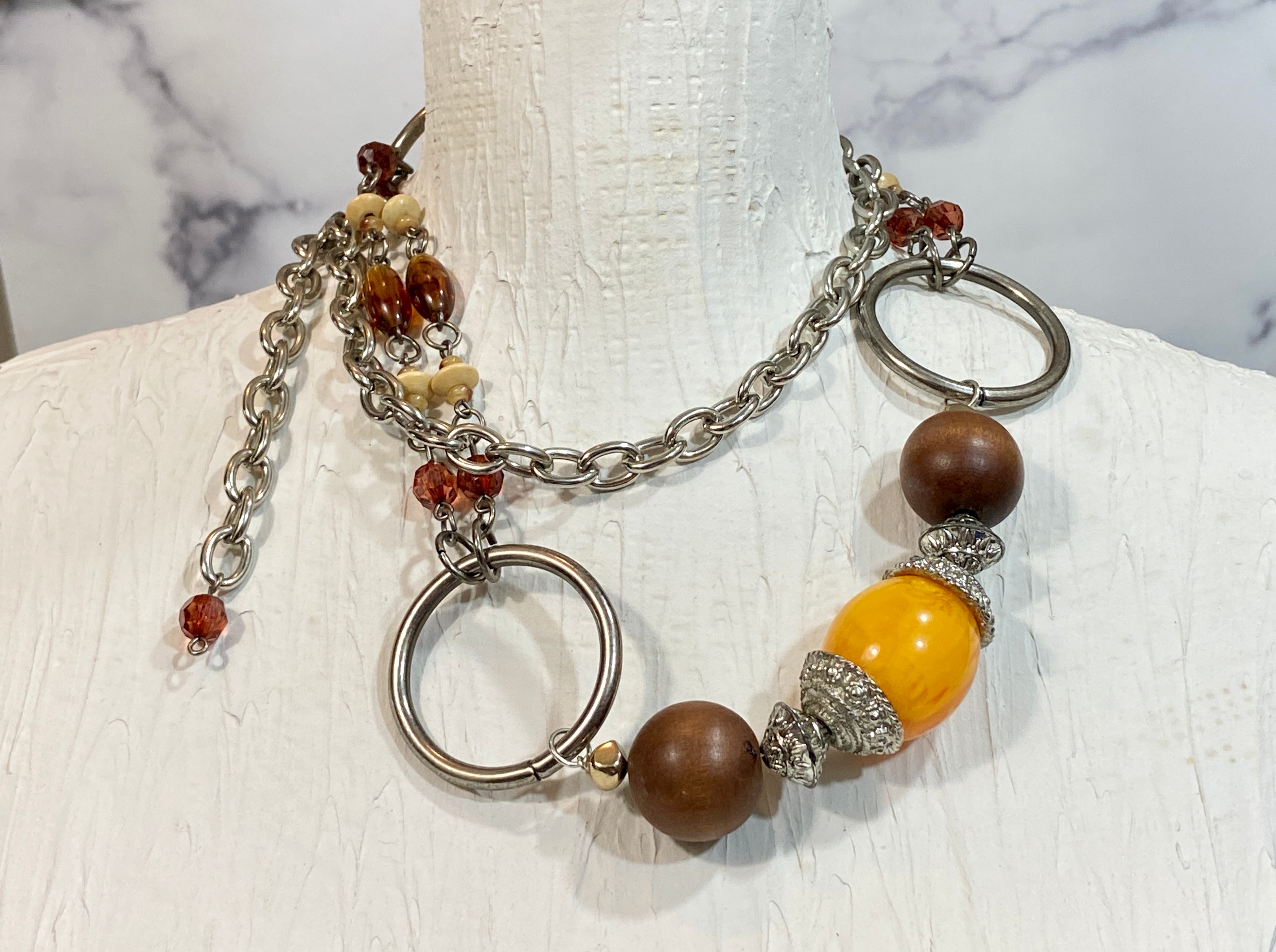 Metal and beads with circles belt