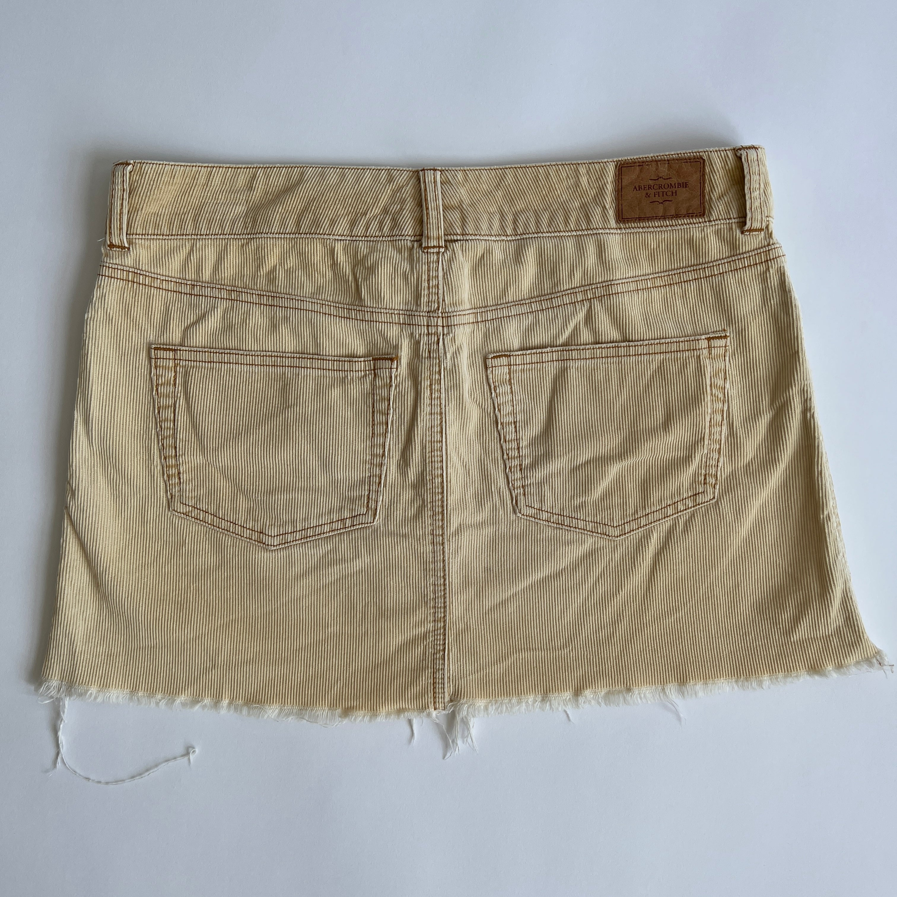 Y2K A&F corduroy mini skirt - L
