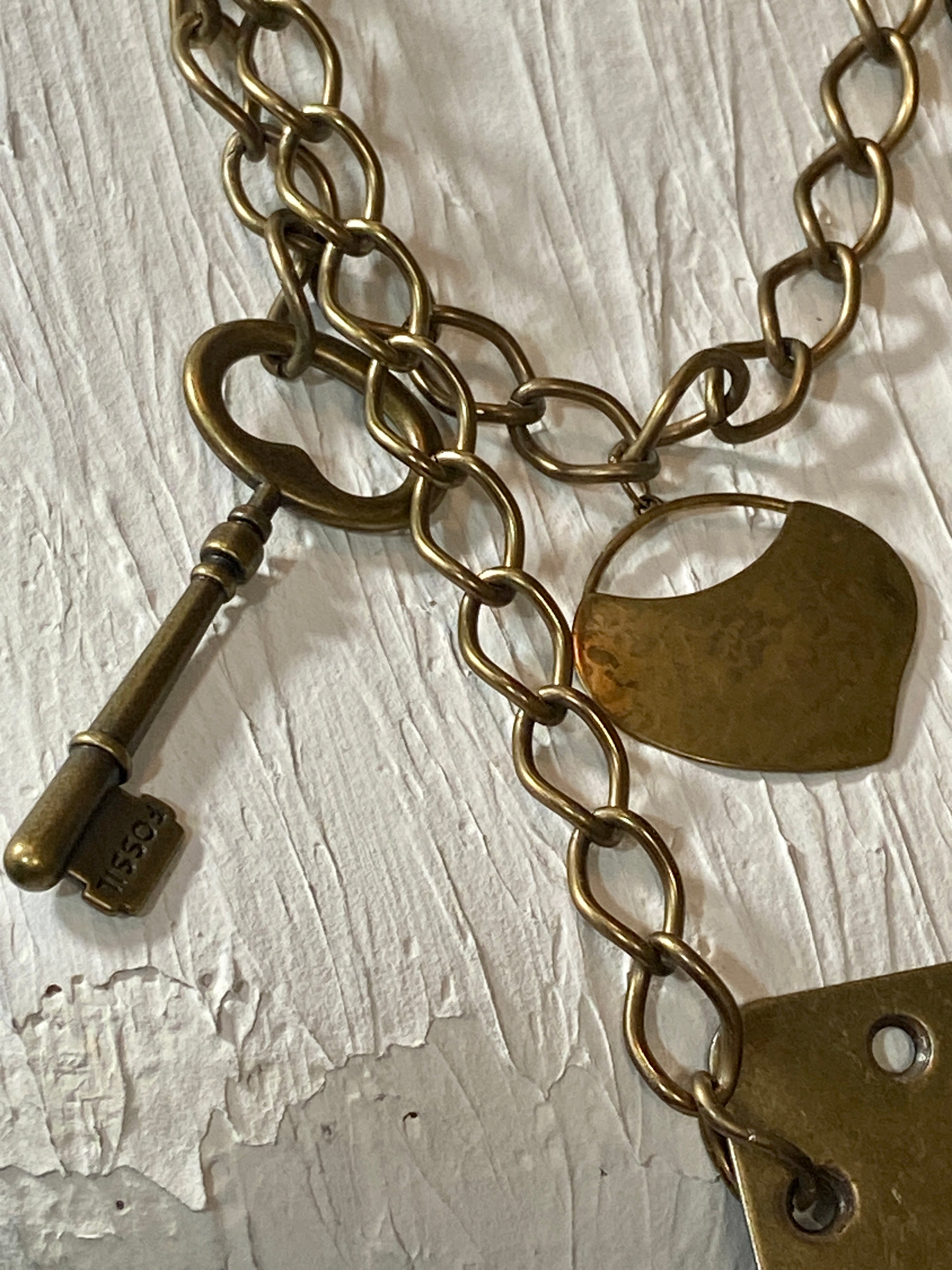 War chains