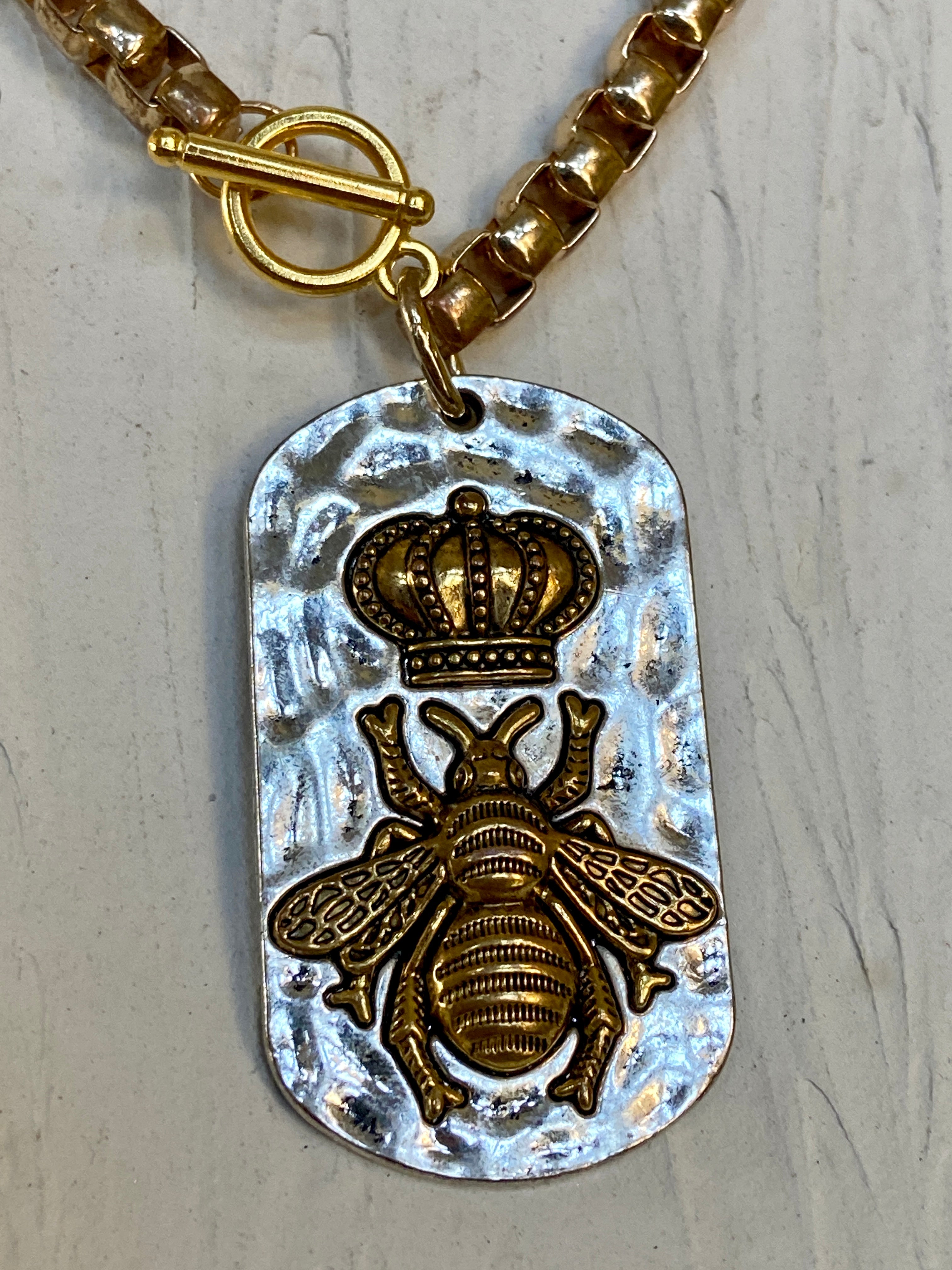 Queen Bee in vintage choker