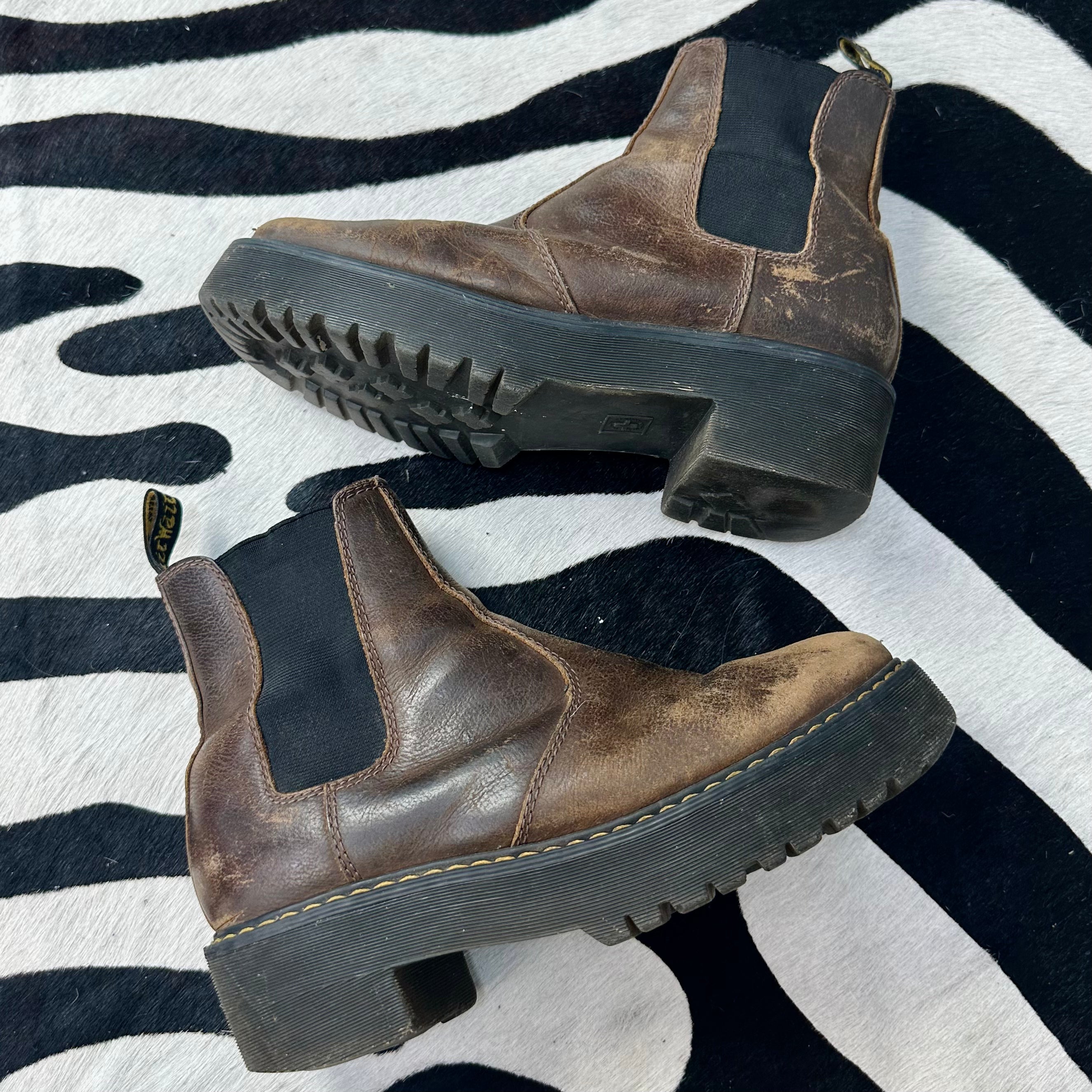 Dr Martens Rometty Boots (Size 8)