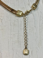 Vintage pendant choker