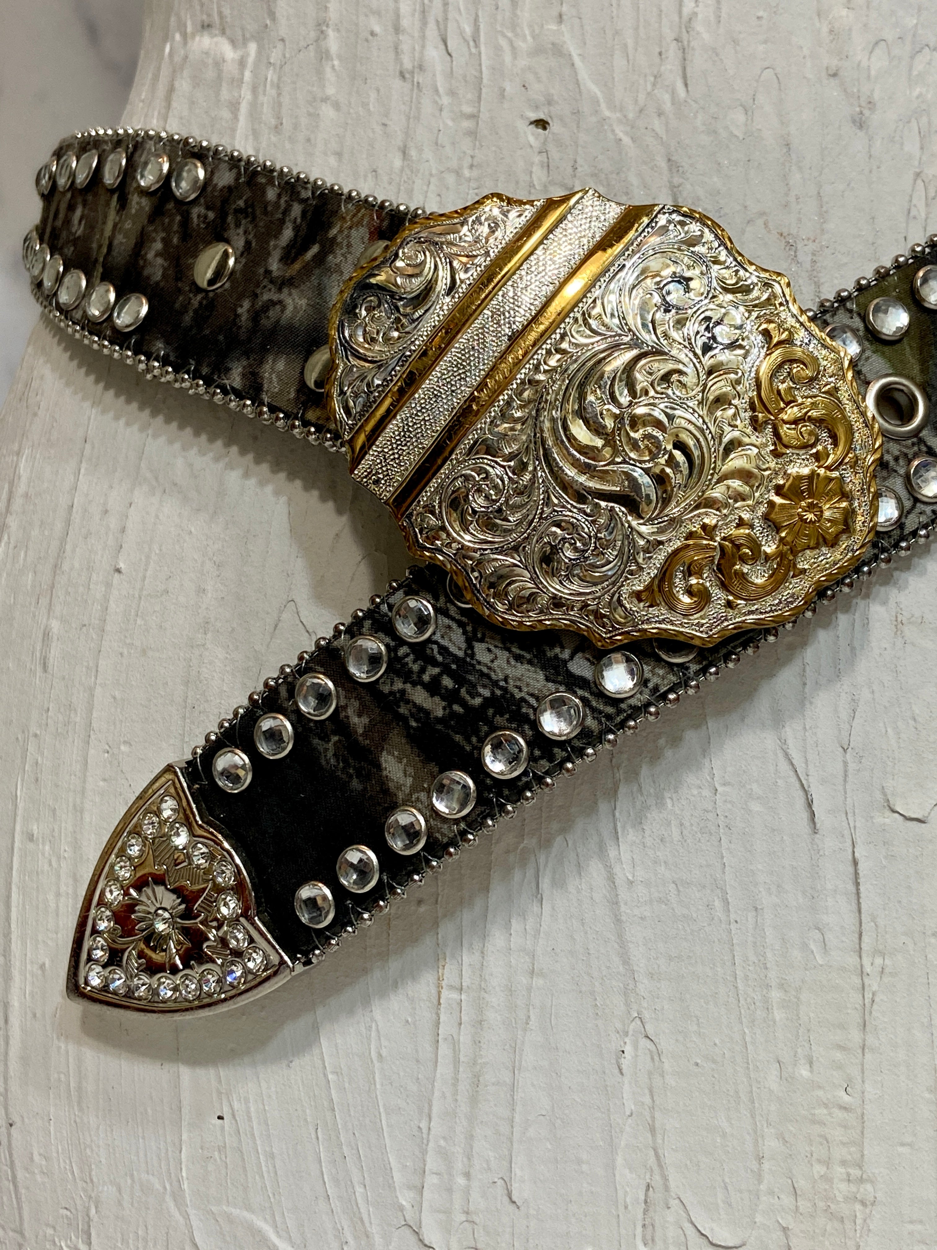 Heavy silver plate in a beautiful leather belt