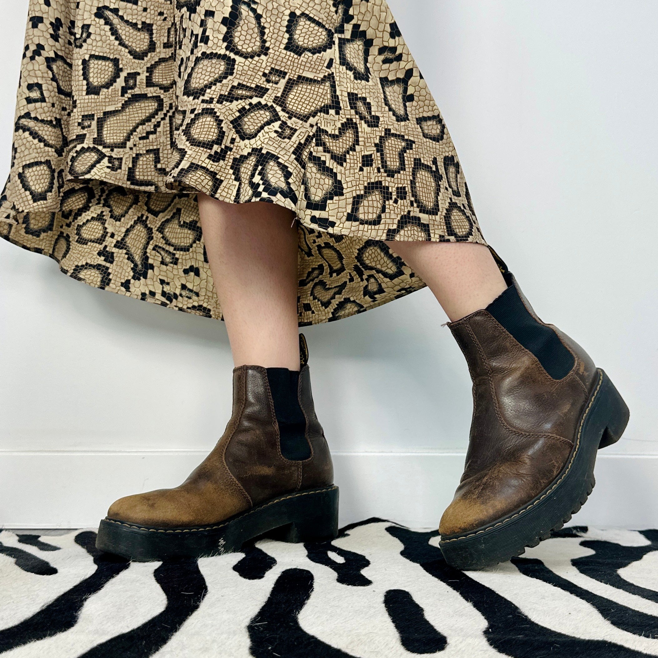 Dr Martens Rometty Boots (Size 8)