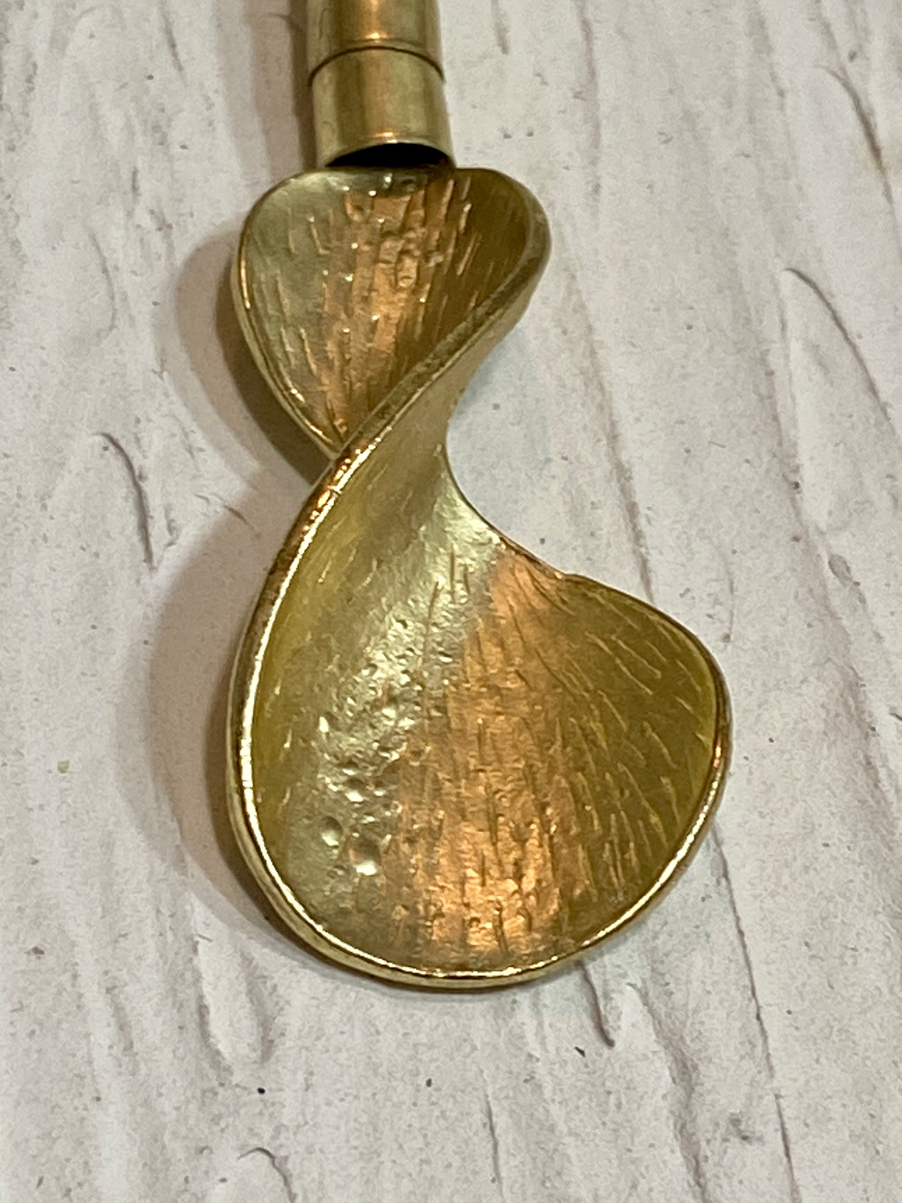 Gold tone choker