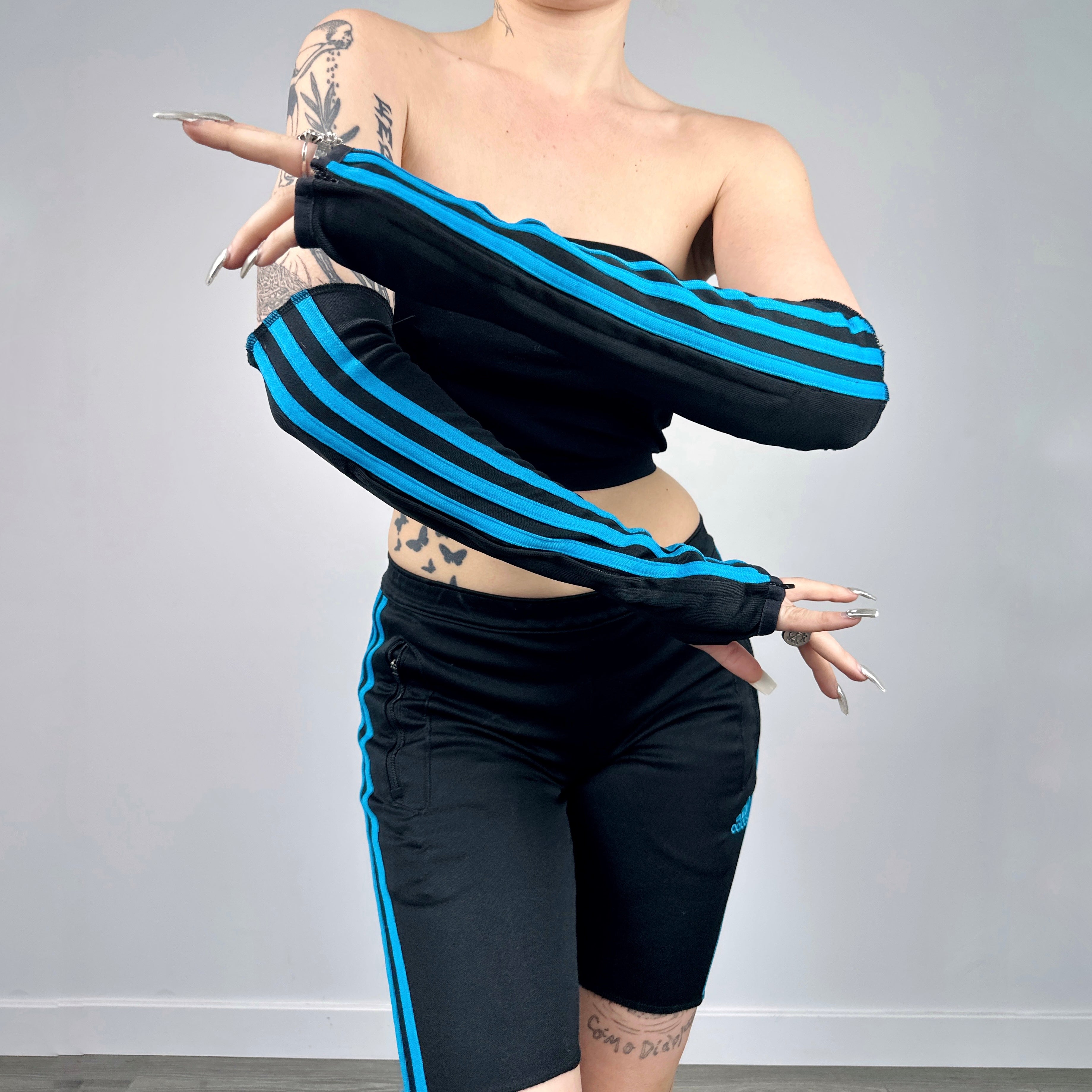 Adidas Shorts + Armwarmer Set (XS)