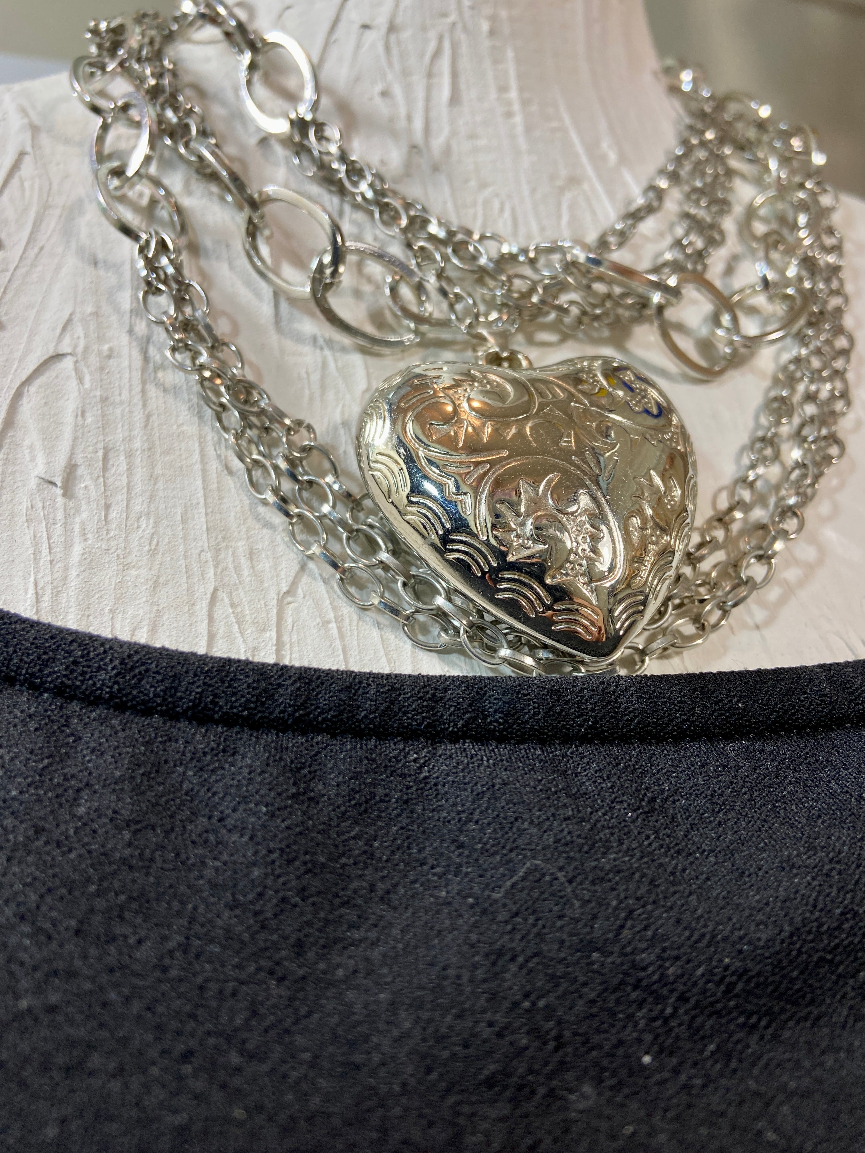 Heart in layers chains