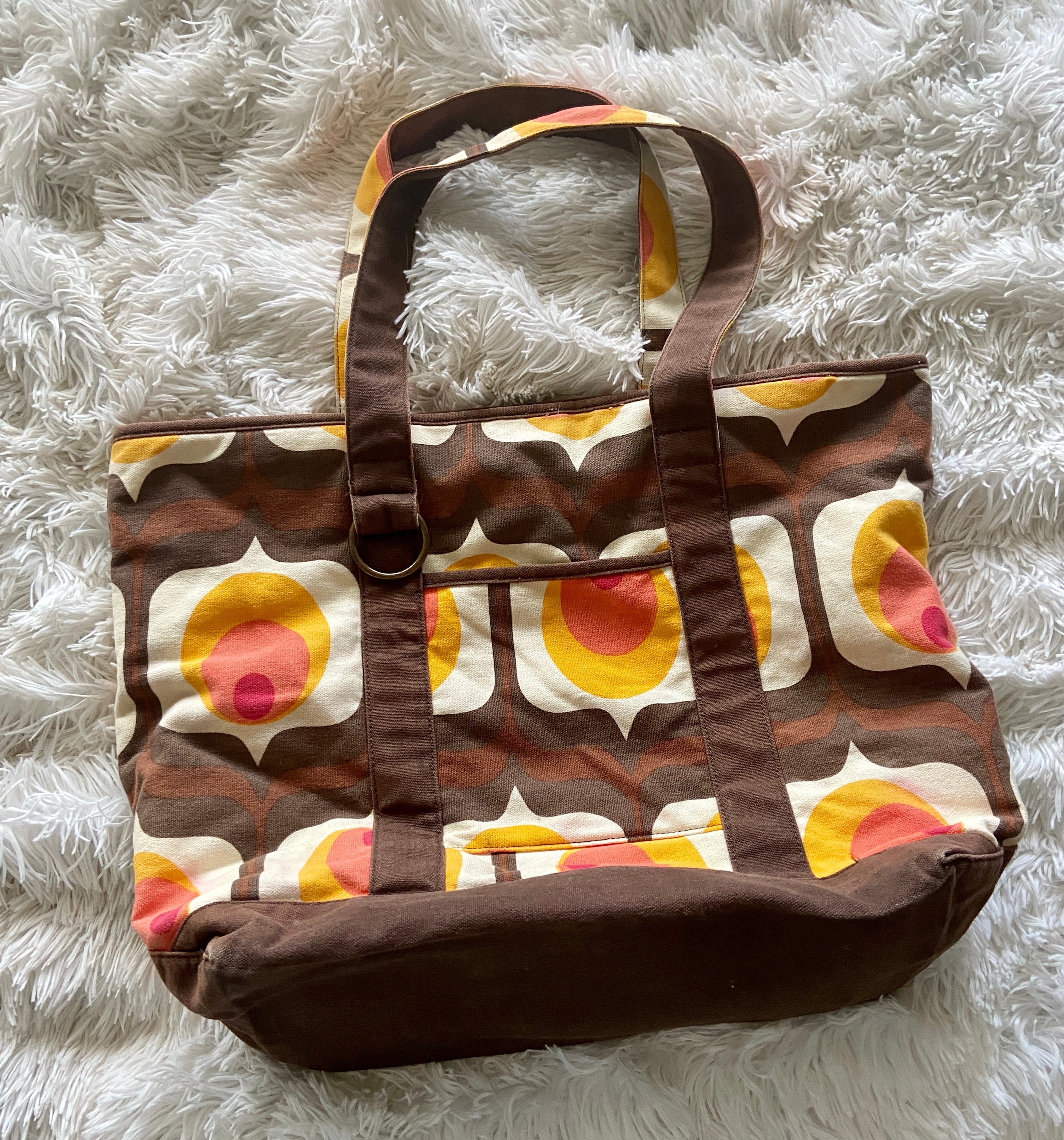 Tote bag
