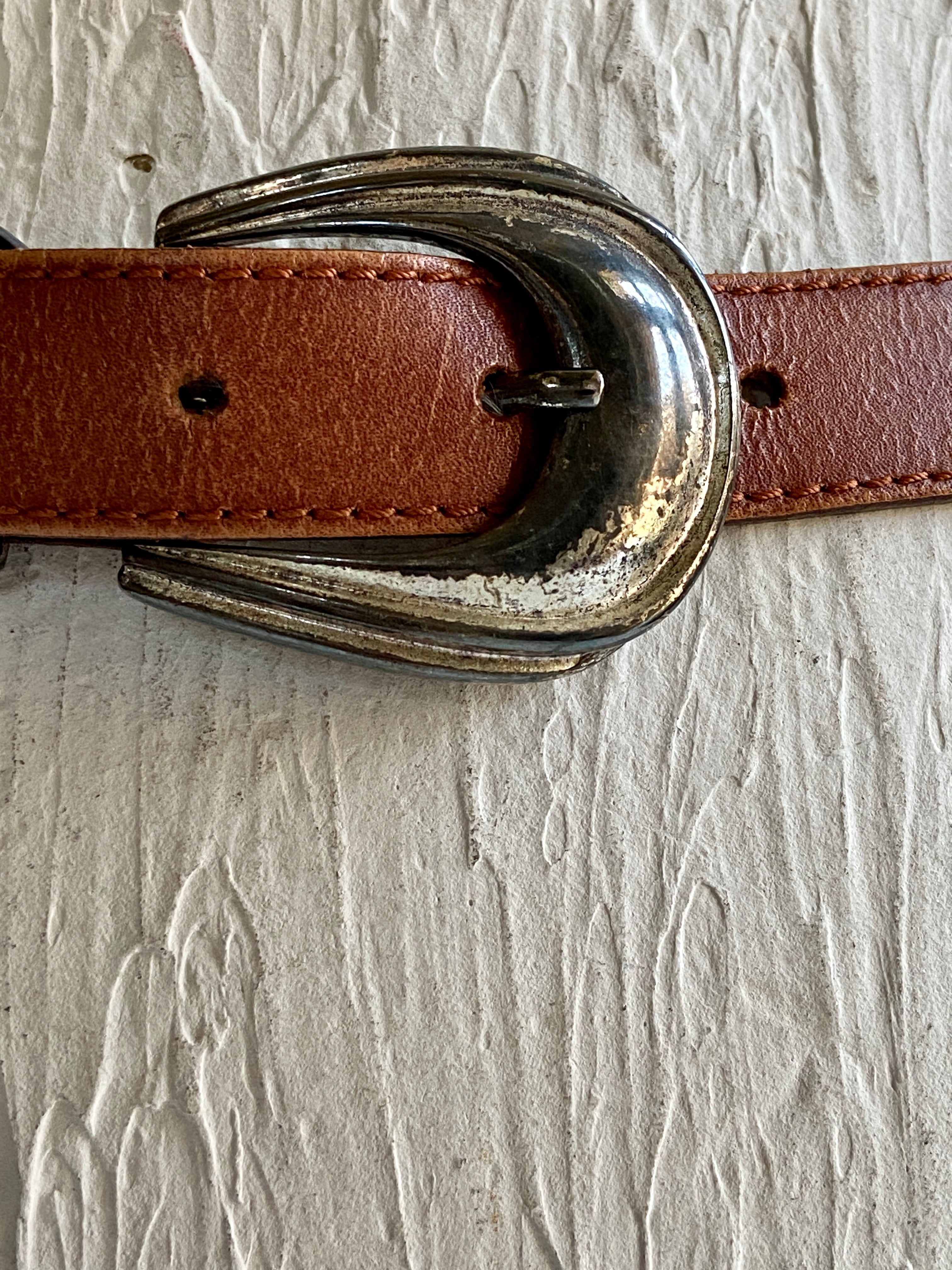 Vintage skinny express belt