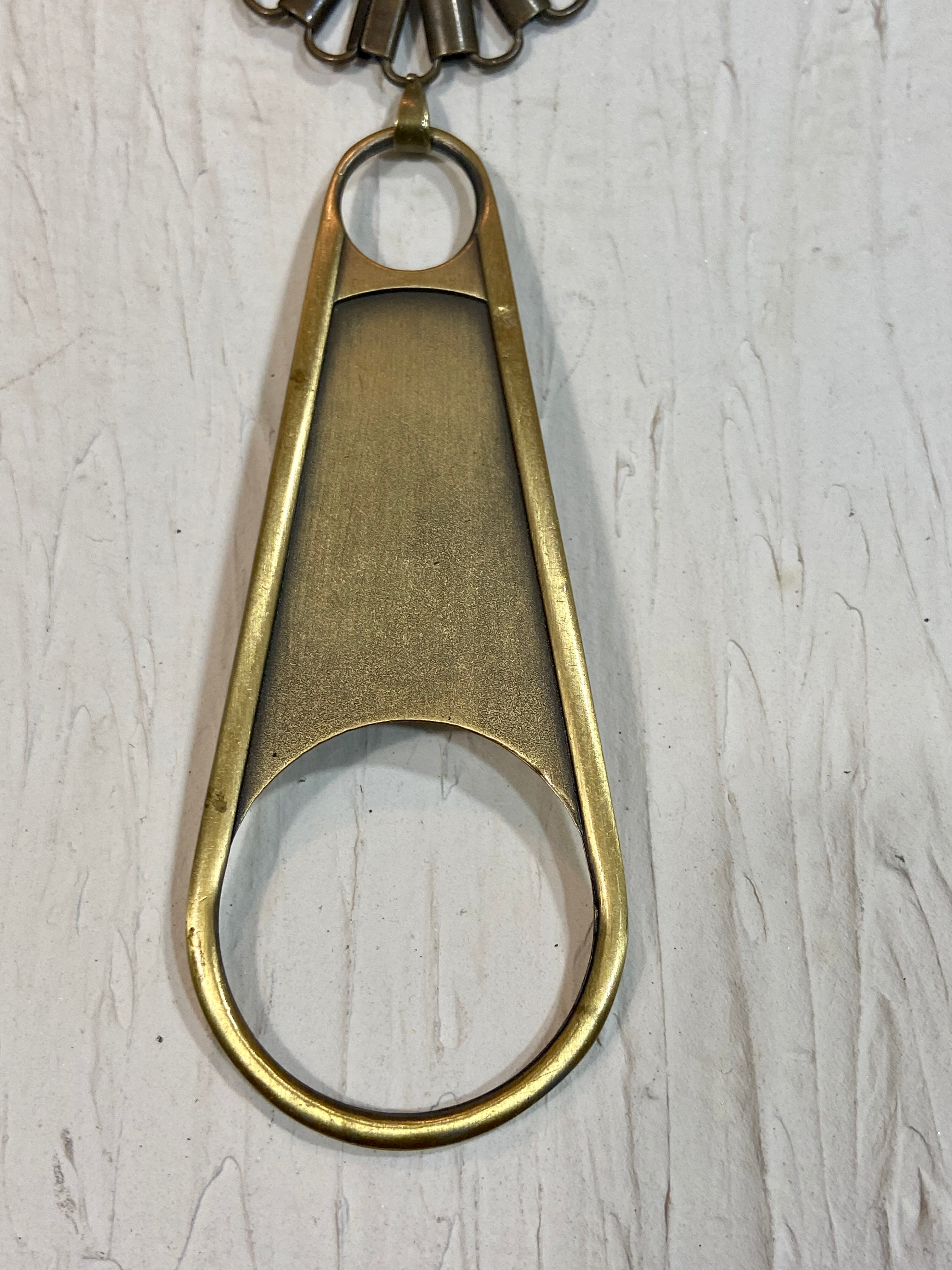 Big zipper choker
